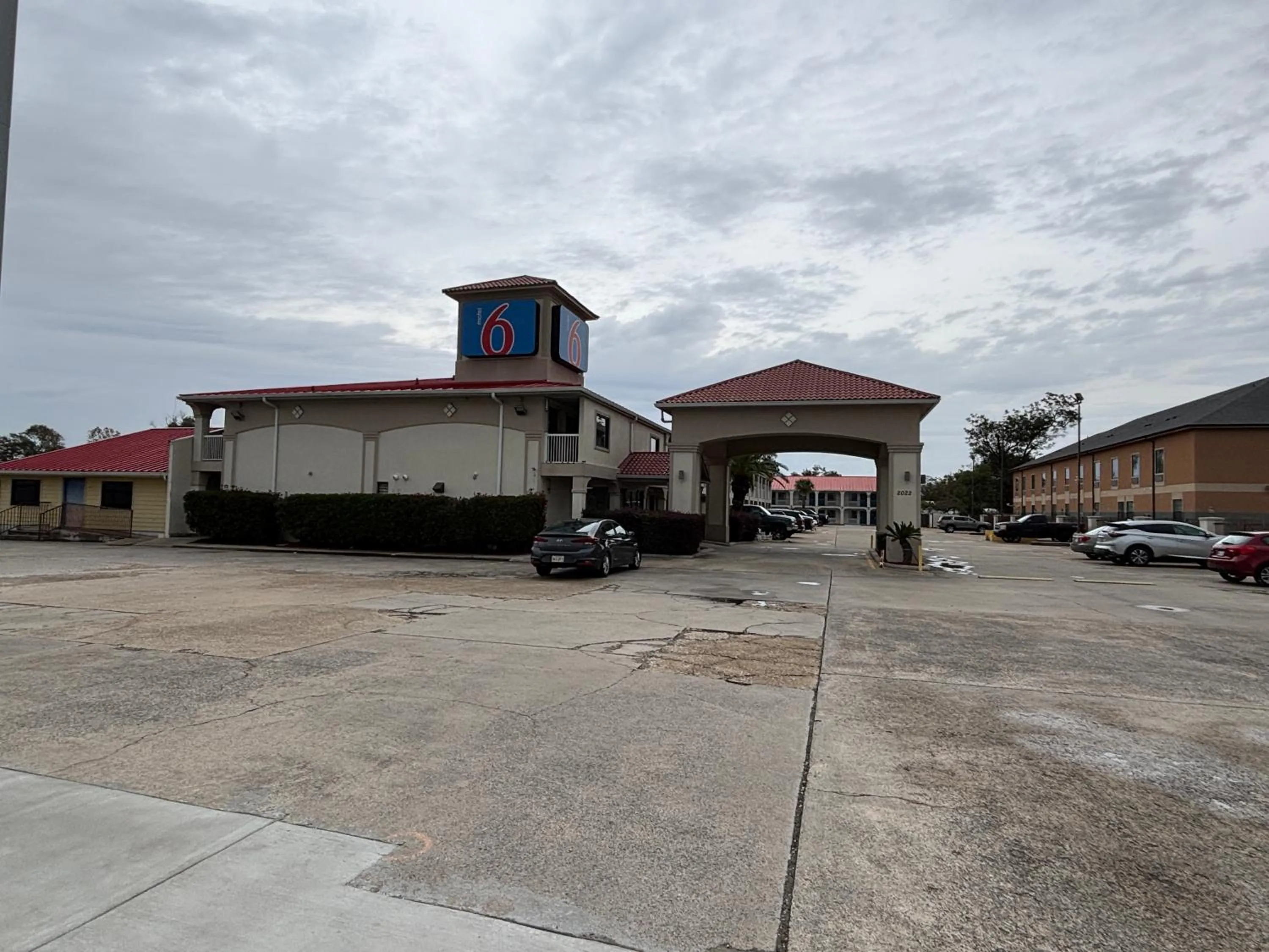 Property building in Motel 6-Sulphur, LA