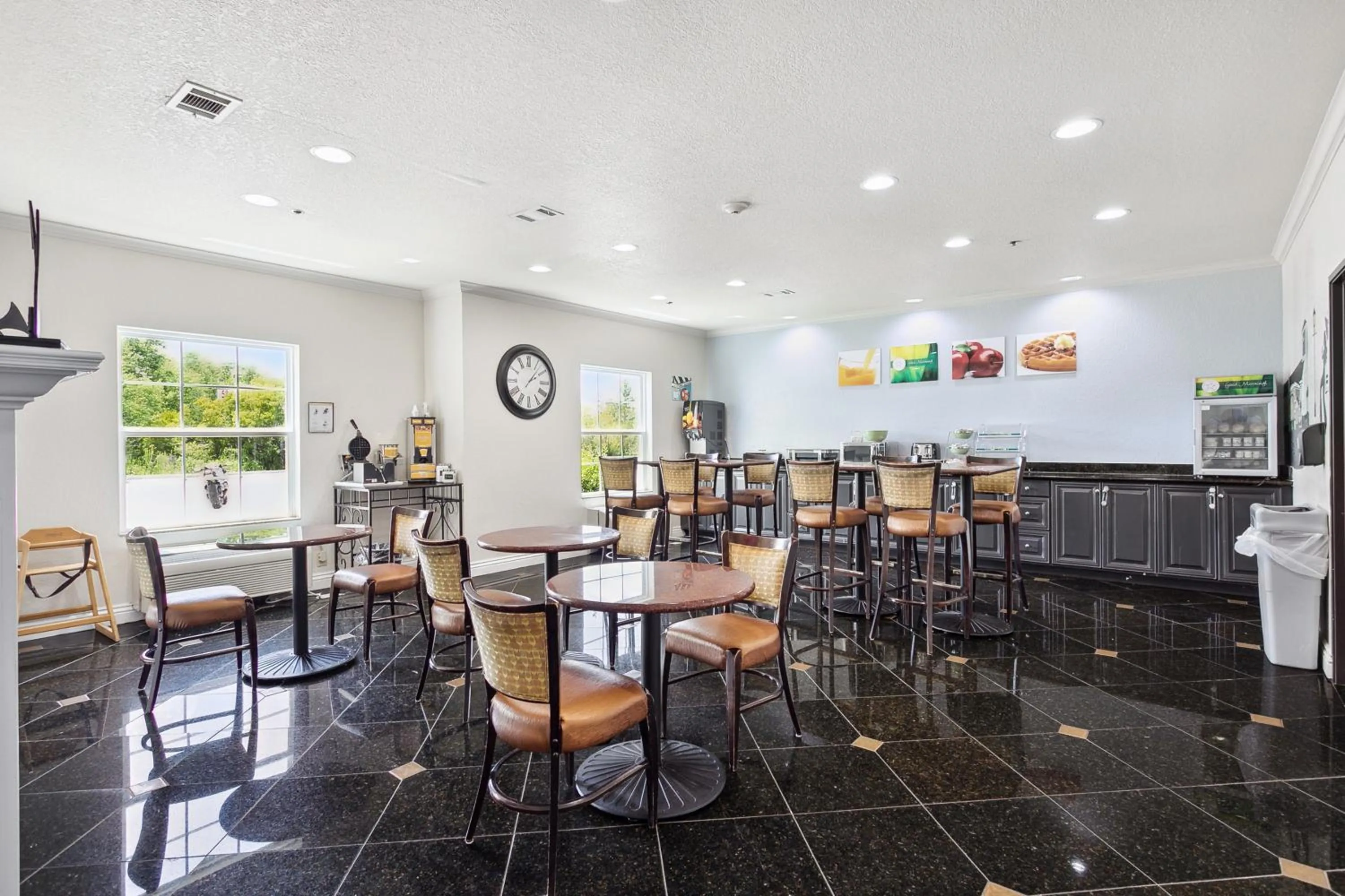 Restaurant/places to eat in Quality Inn & Suites Slidell