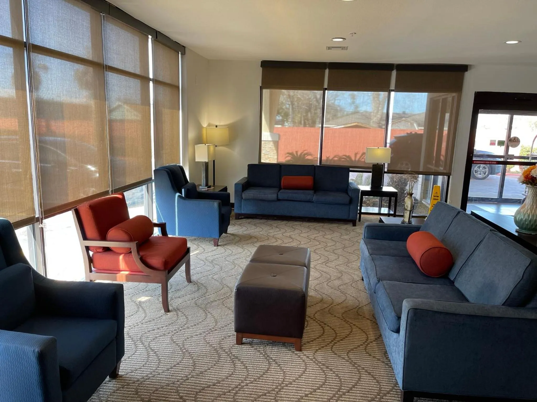 Lobby or reception in Comfort Suites Lake Charles