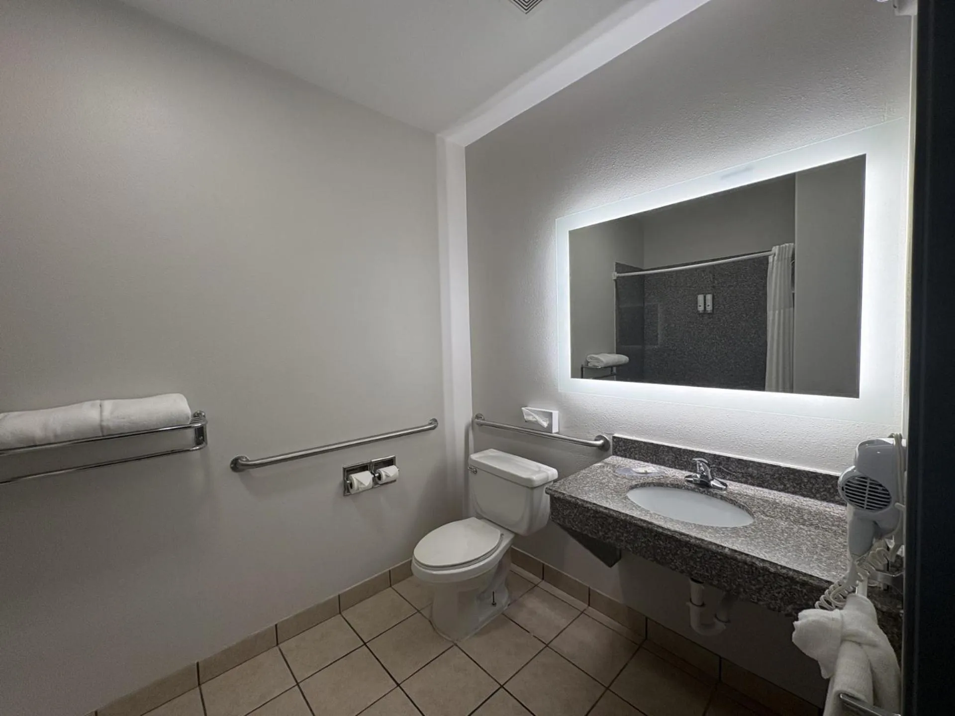 Toilet in Quality Inn & Suites Houma