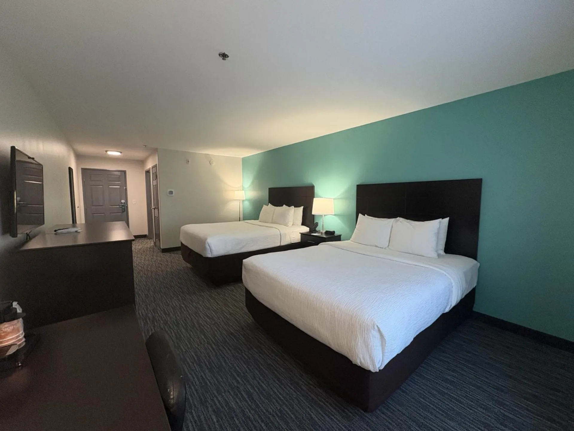 Bed in Quality Inn & Suites Houma