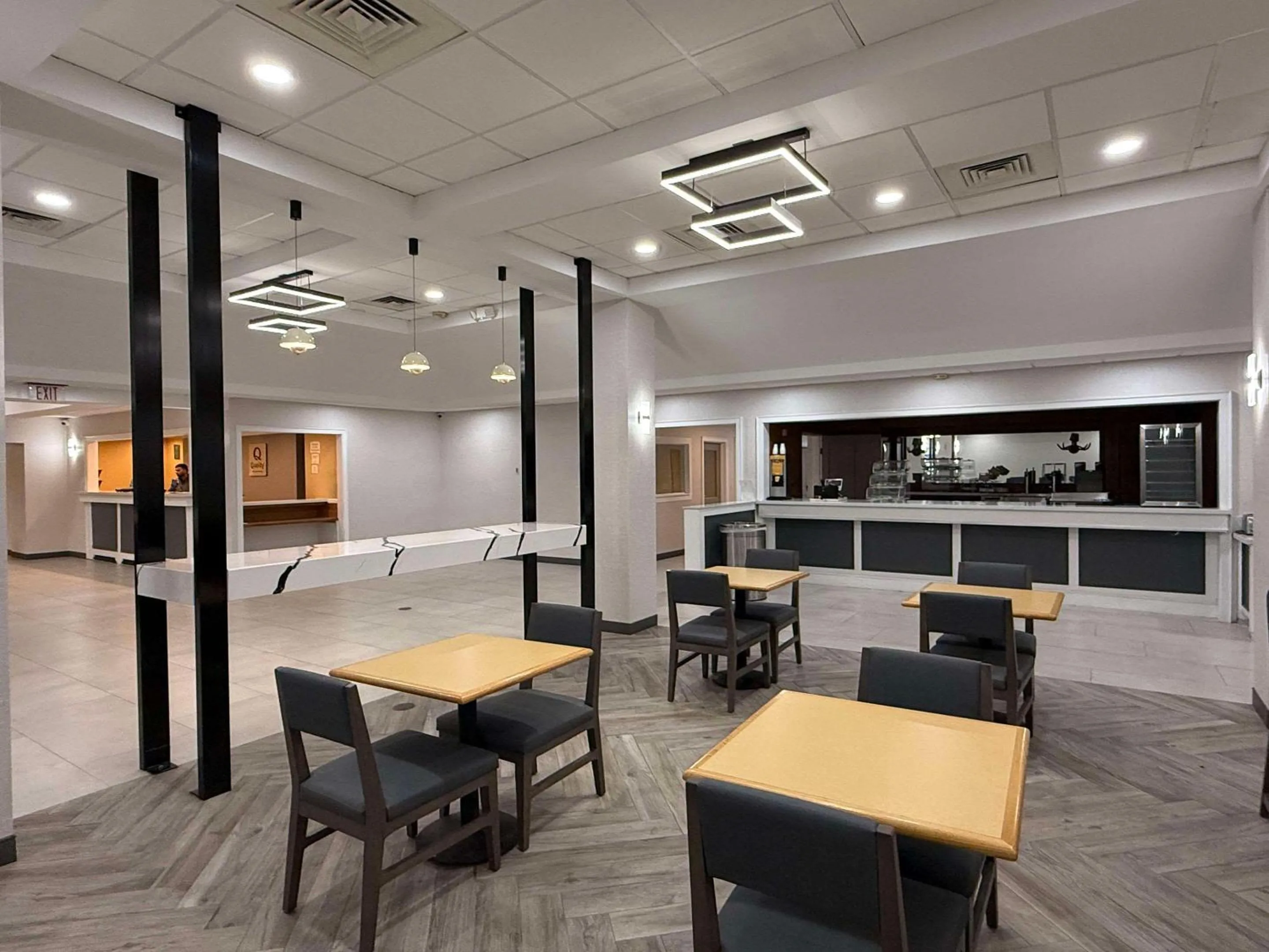 Breakfast in Quality Inn & Suites Baton Rouge West - Port Allen