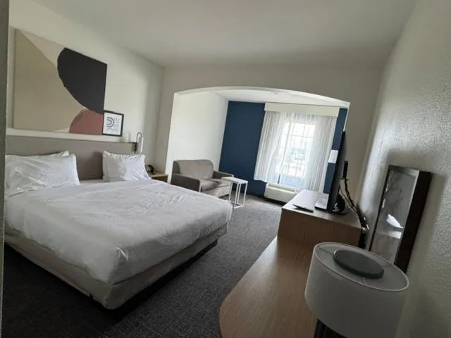 Bed in Quality Inn Opelousas