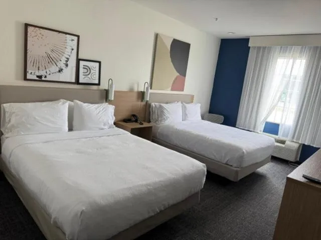 Bed in Quality Inn Opelousas