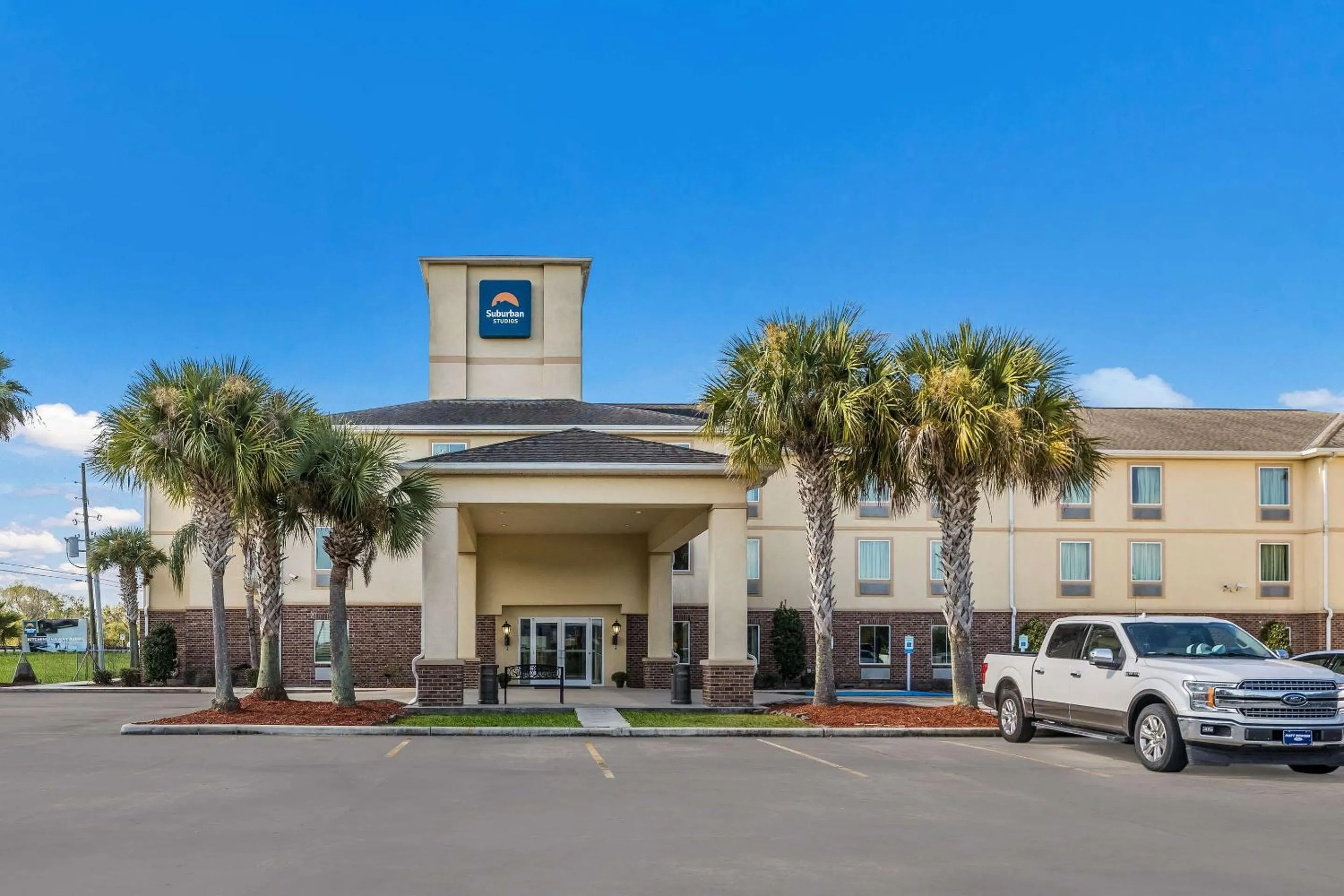 Property building in Suburban Studios Berwick - Morgan City