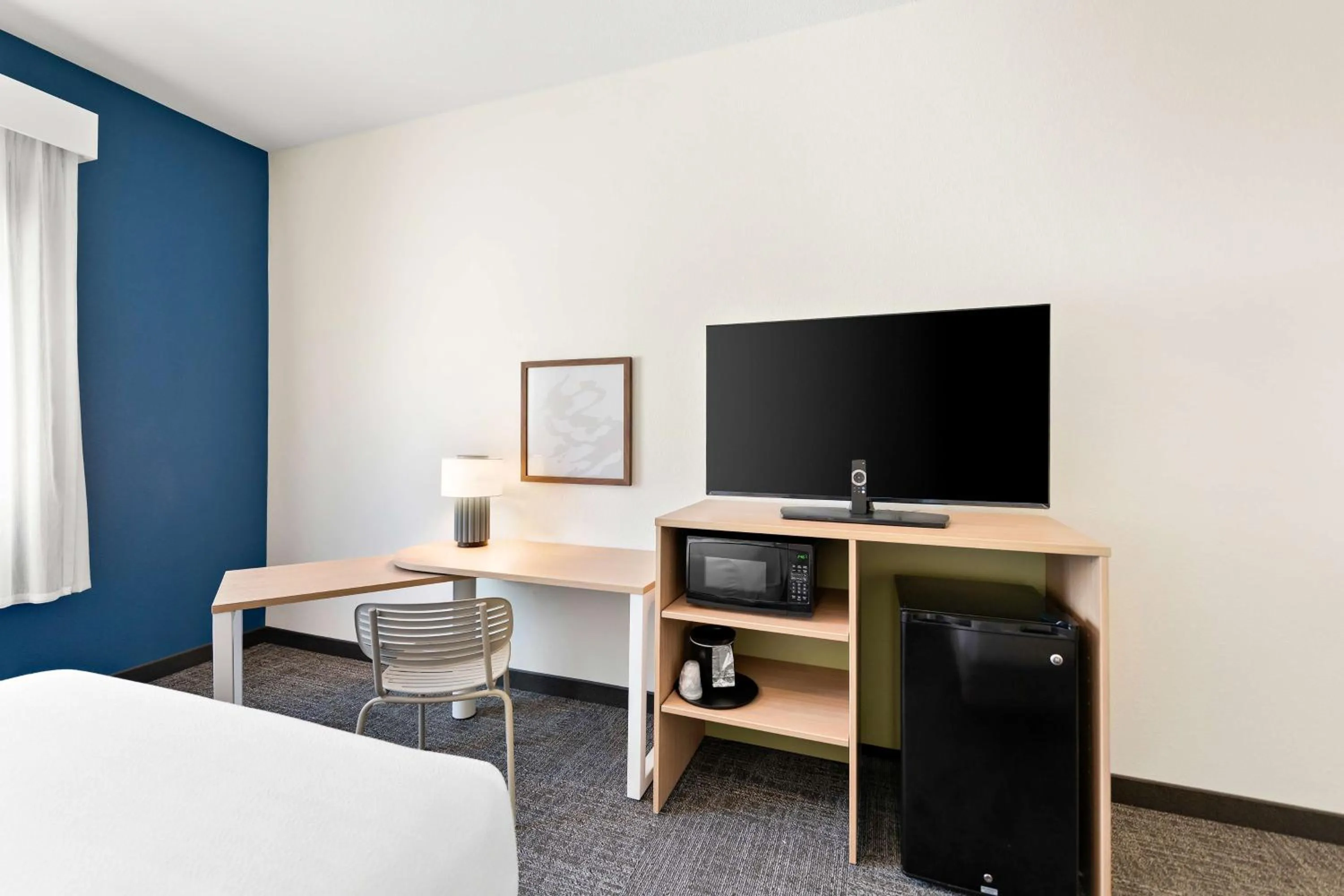 Bedroom, Bed in Comfort Inn & Suites Mansfield