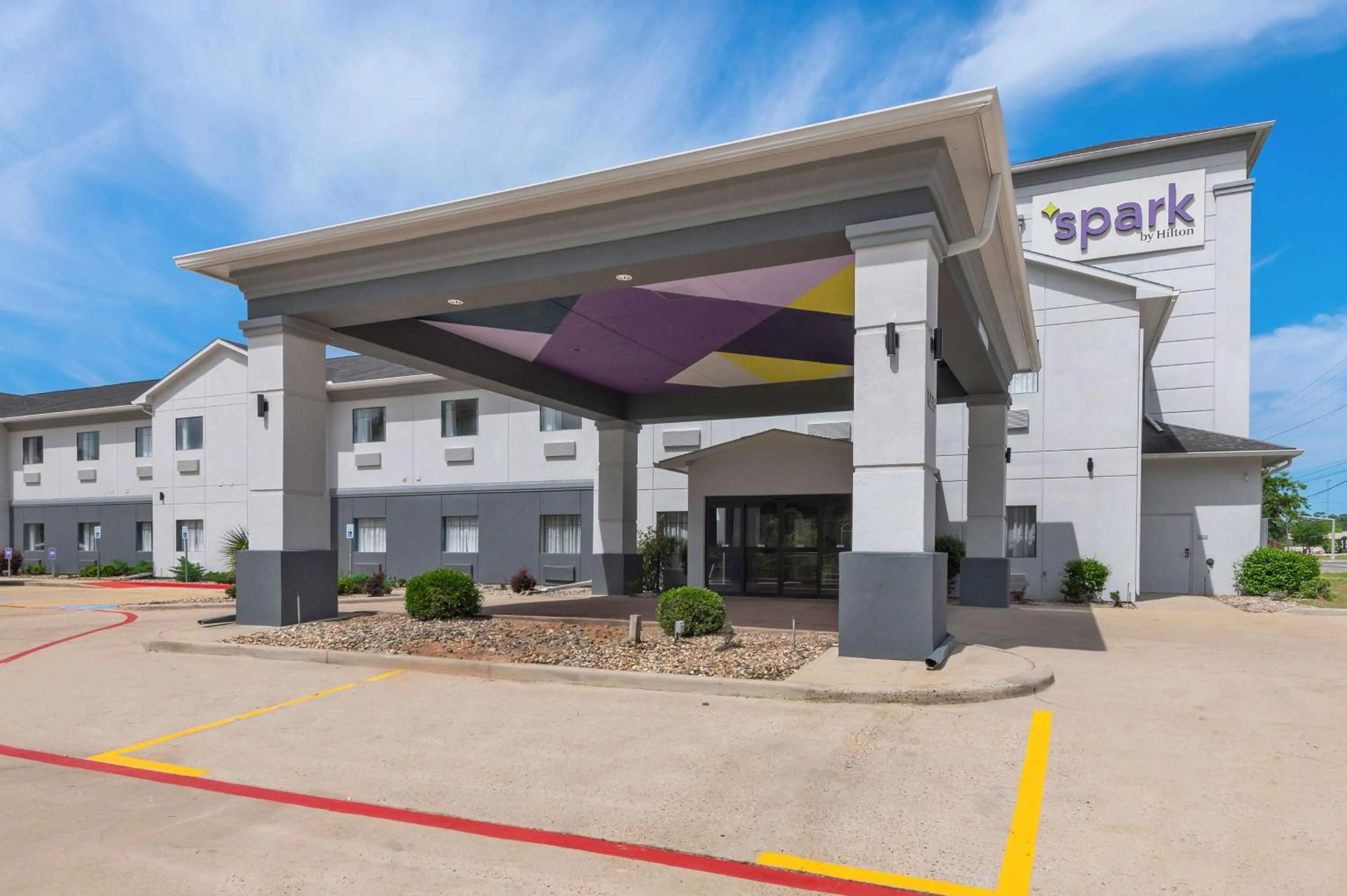 Property building in Comfort Inn & Suites Mansfield