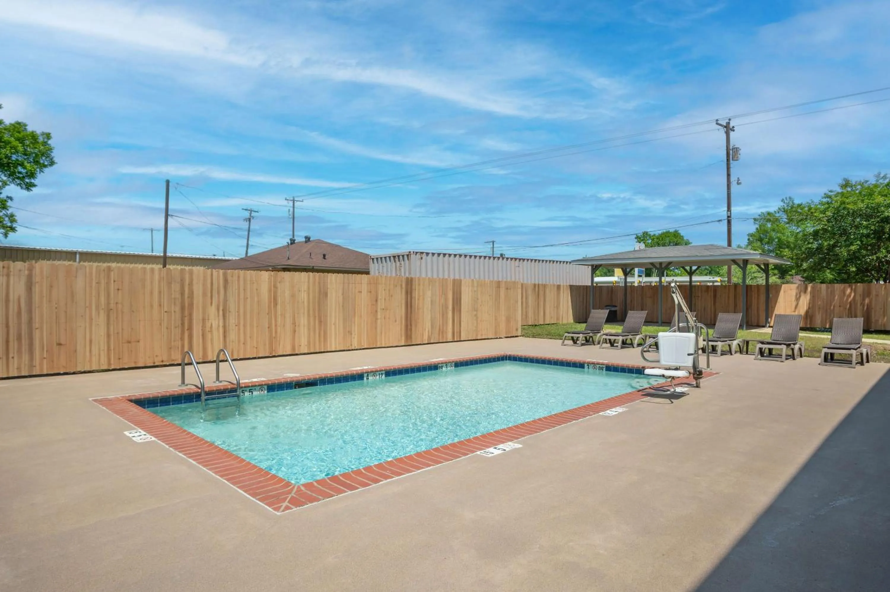 Pool view in Comfort Inn & Suites Mansfield