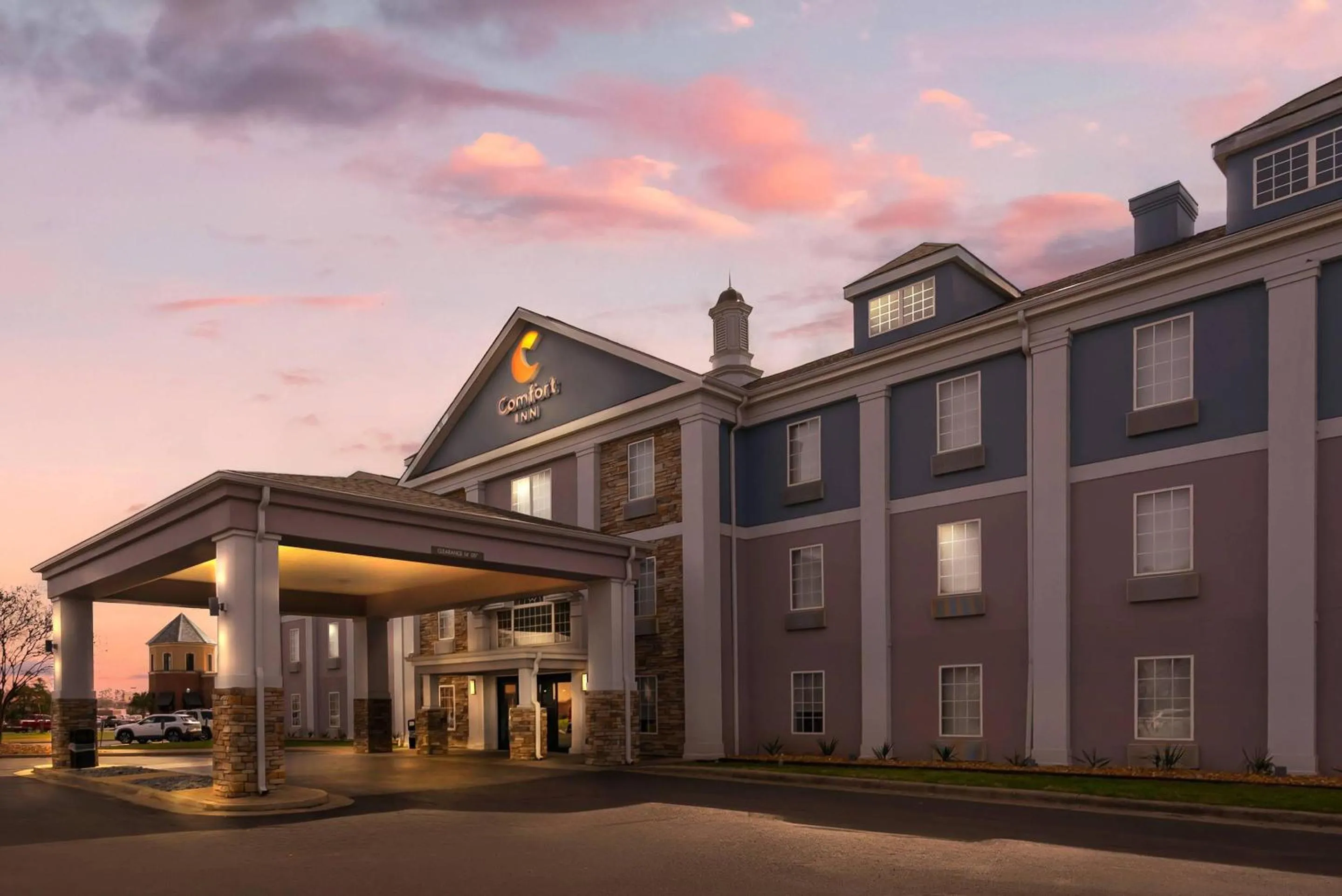 Property building in Comfort Inn West Monroe near Sports & Events Center