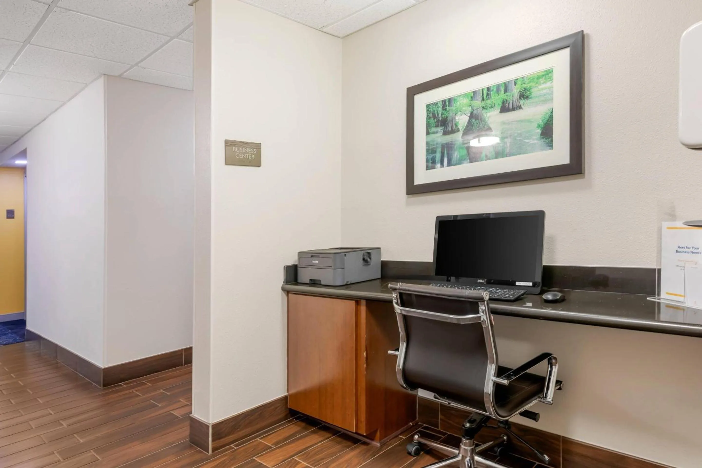Business facilities in Comfort Inn & Suites Covington - Mandeville