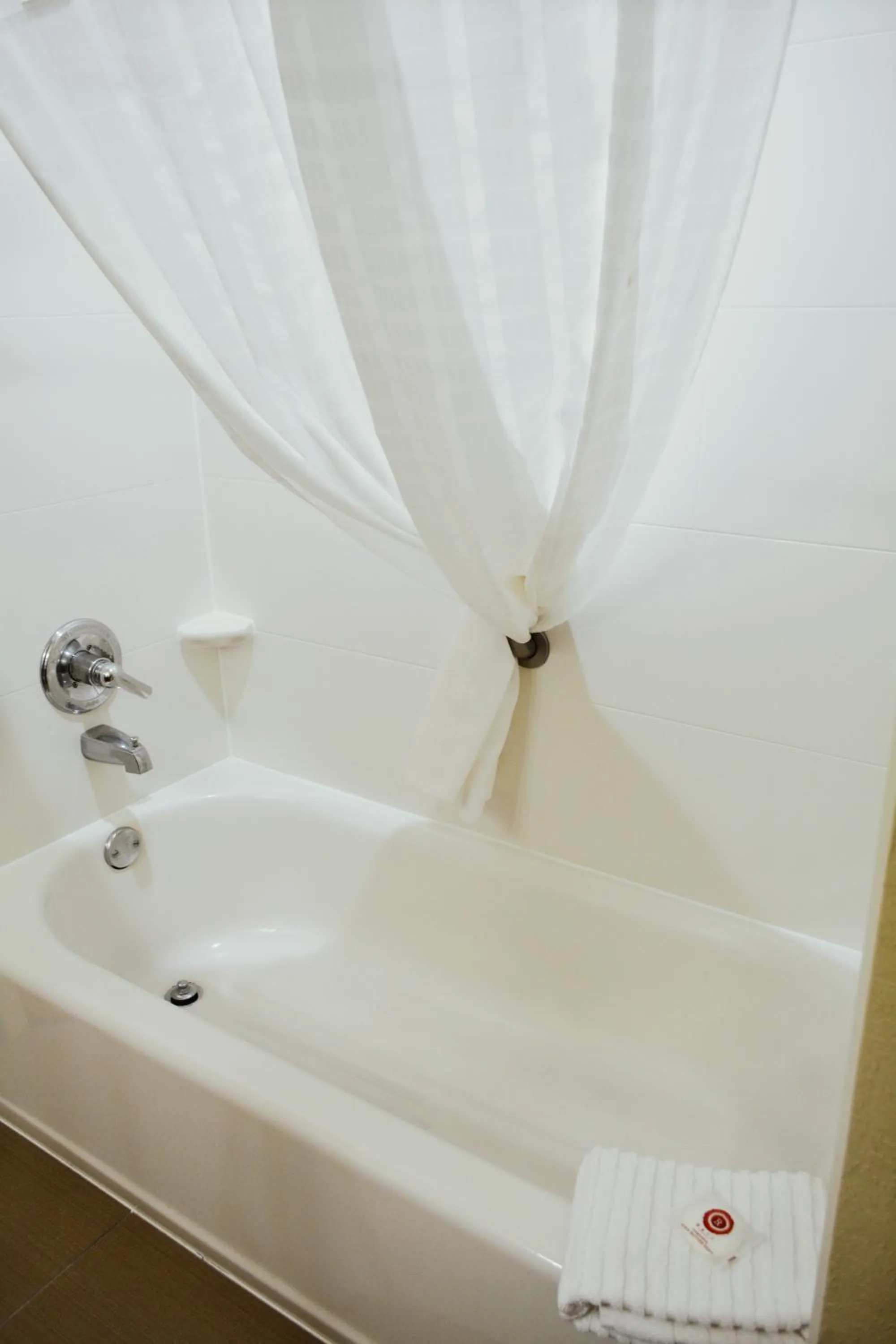 Bath in Comfort Inn & Suites Covington - Mandeville