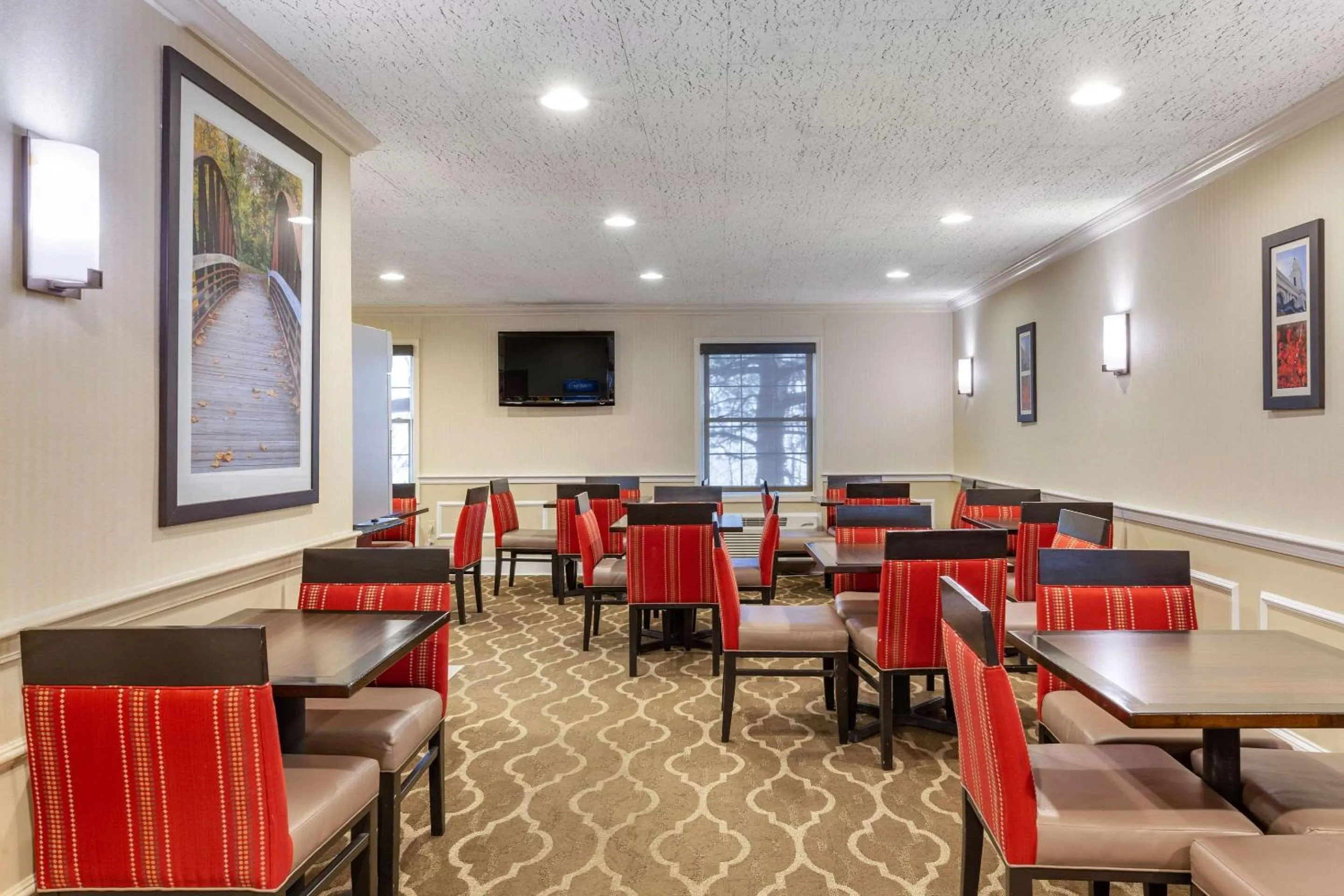 Restaurant/places to eat in Comfort Inn Auburn-Worcester