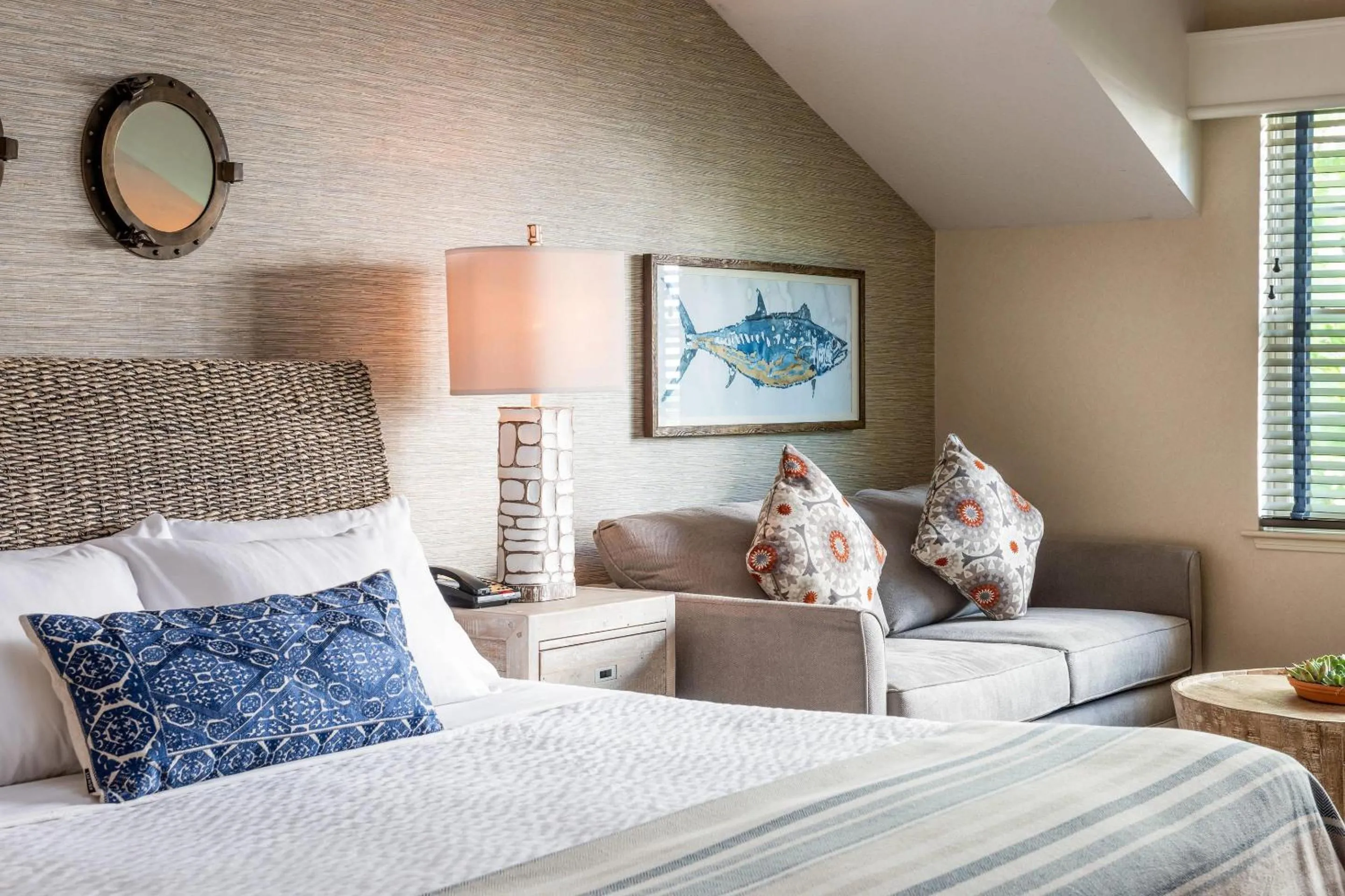 Bedroom in Edgar Hotel Martha's Vineyard, an Ascend Collection Hotel