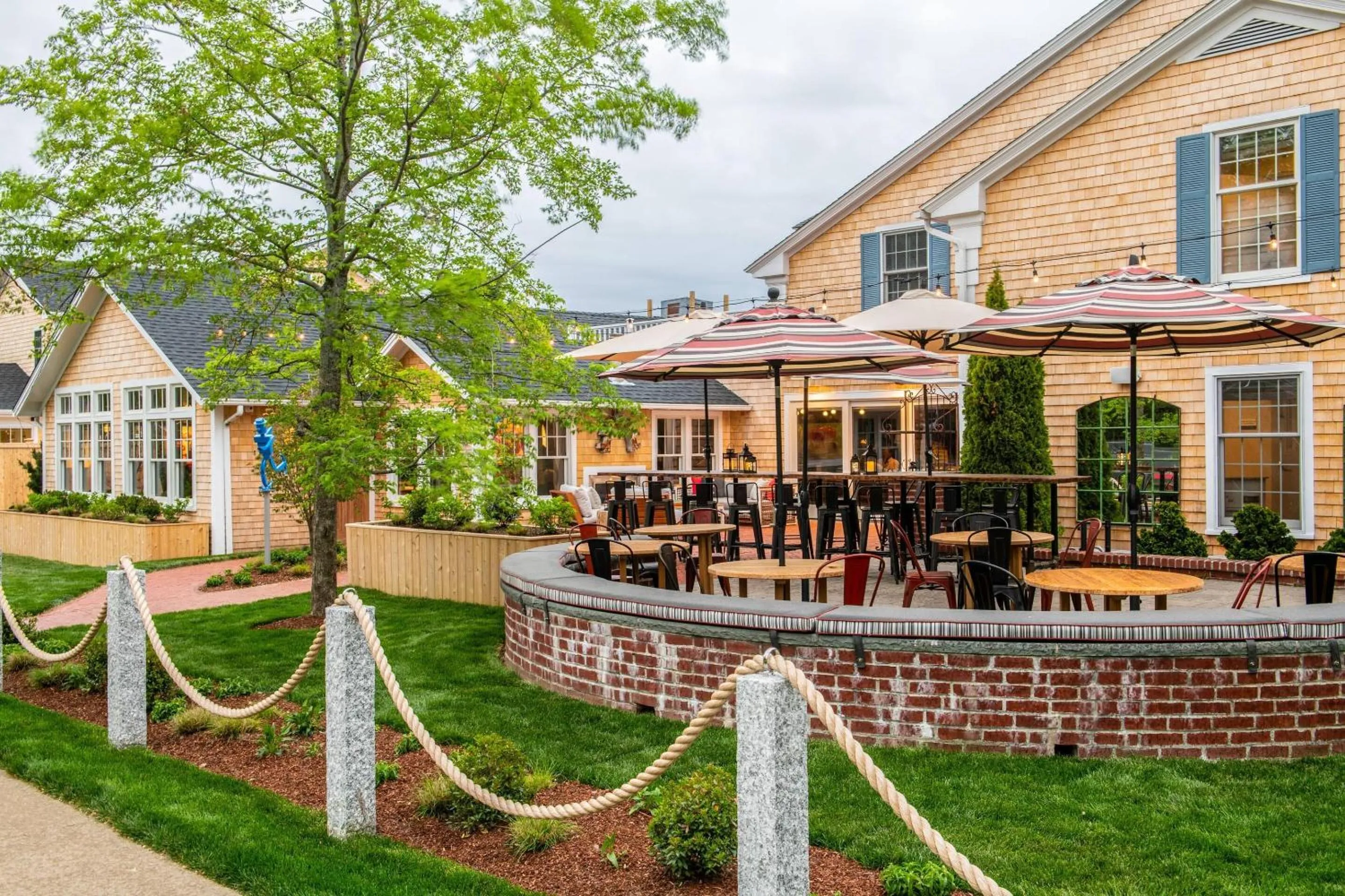 Property building in Edgar Hotel Martha's Vineyard, an Ascend Collection Hotel