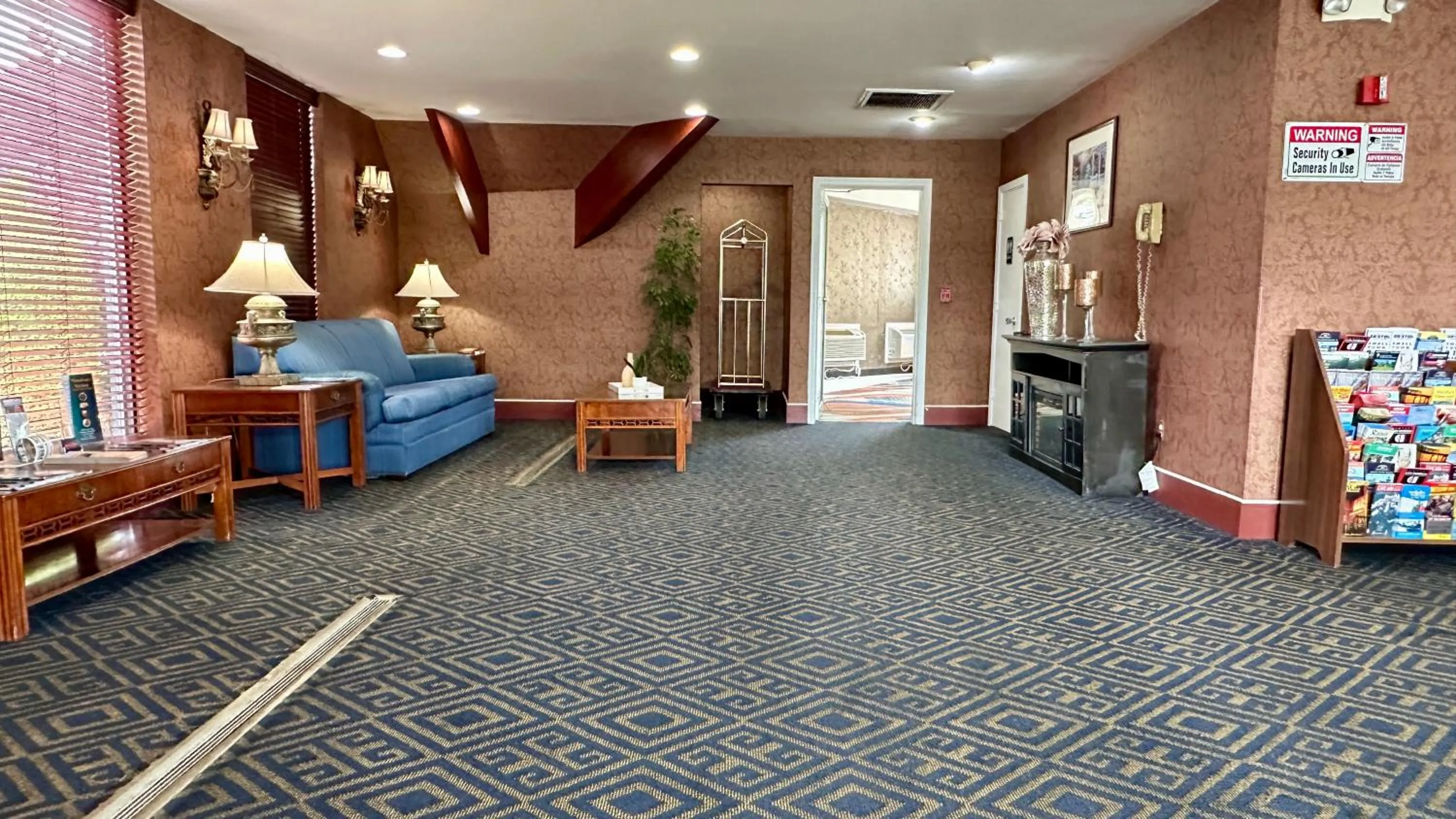 Lobby or reception, Bed in Riverview Inn & Suites