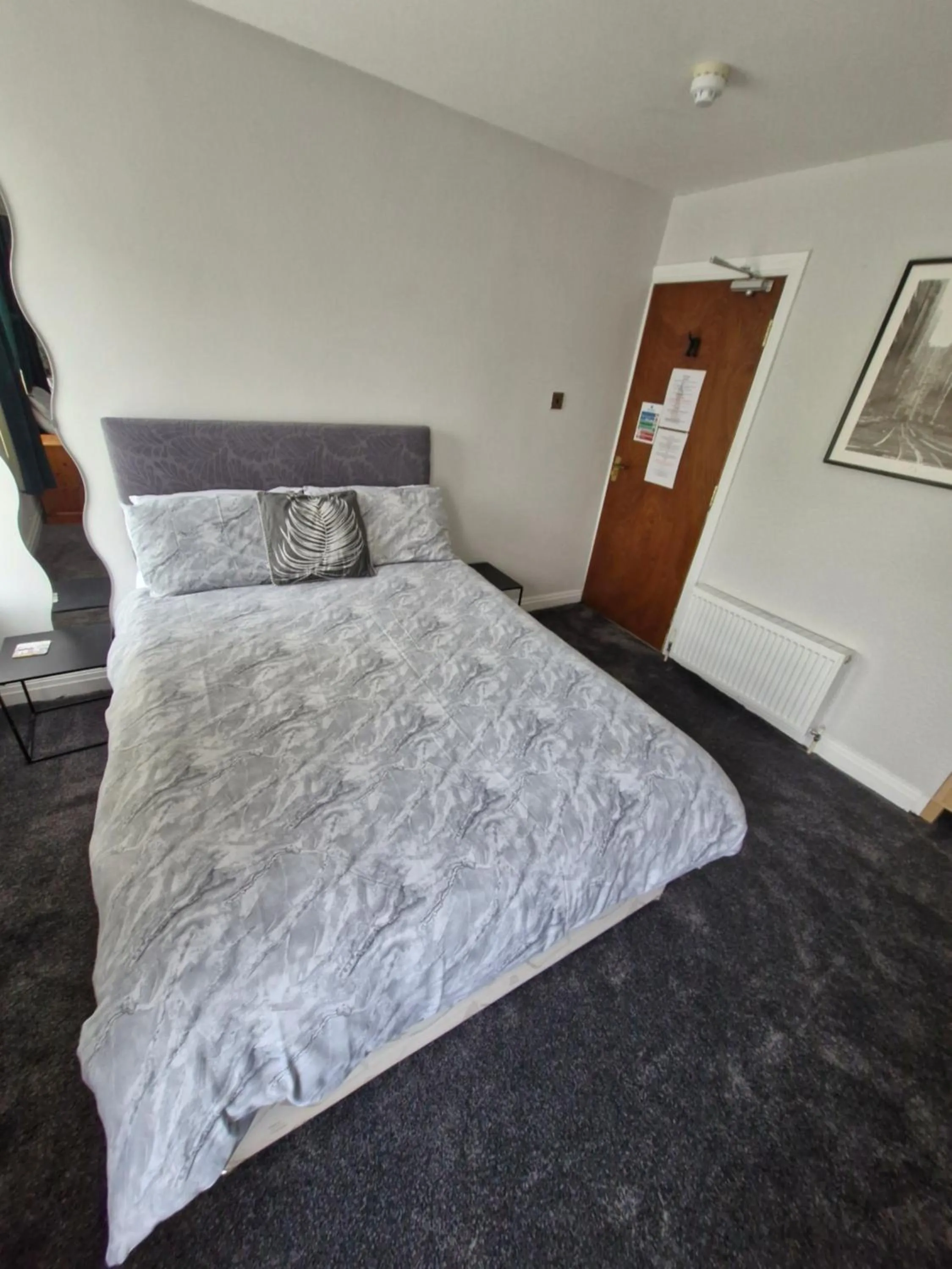 Family, Bed in The Clevedon