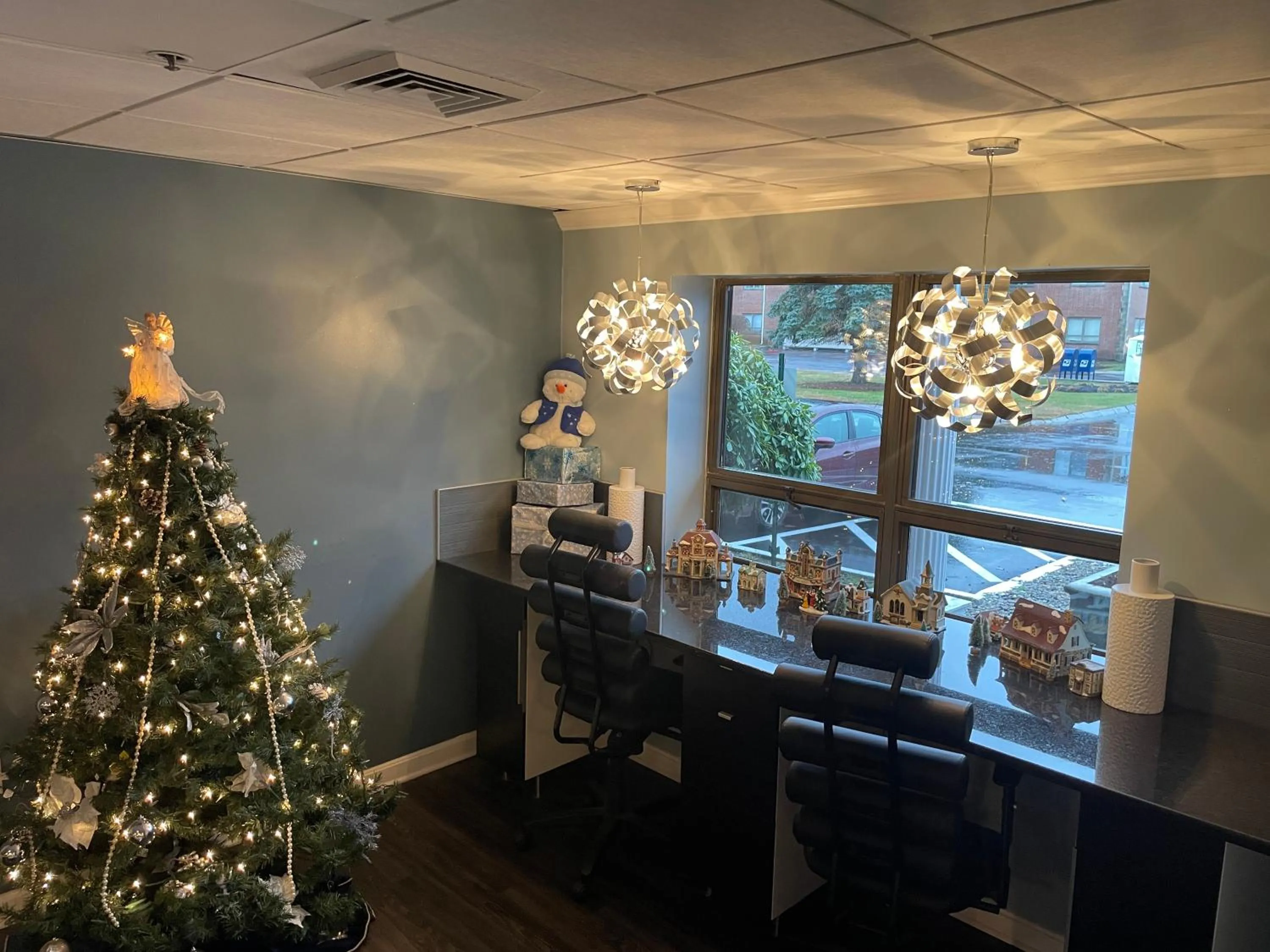 Lobby or reception in Lakeside Inn