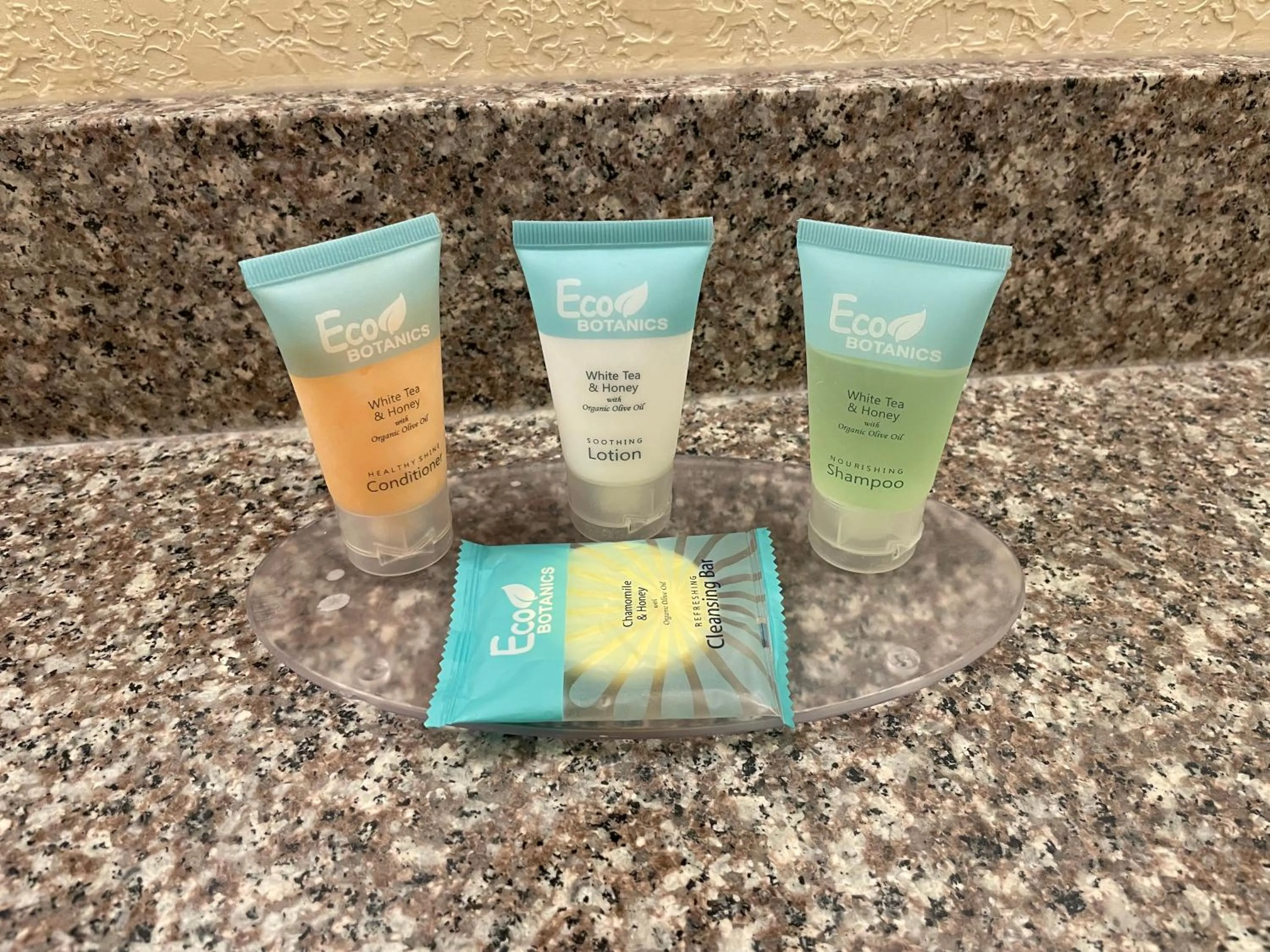 Bathroom in Lakeside Inn