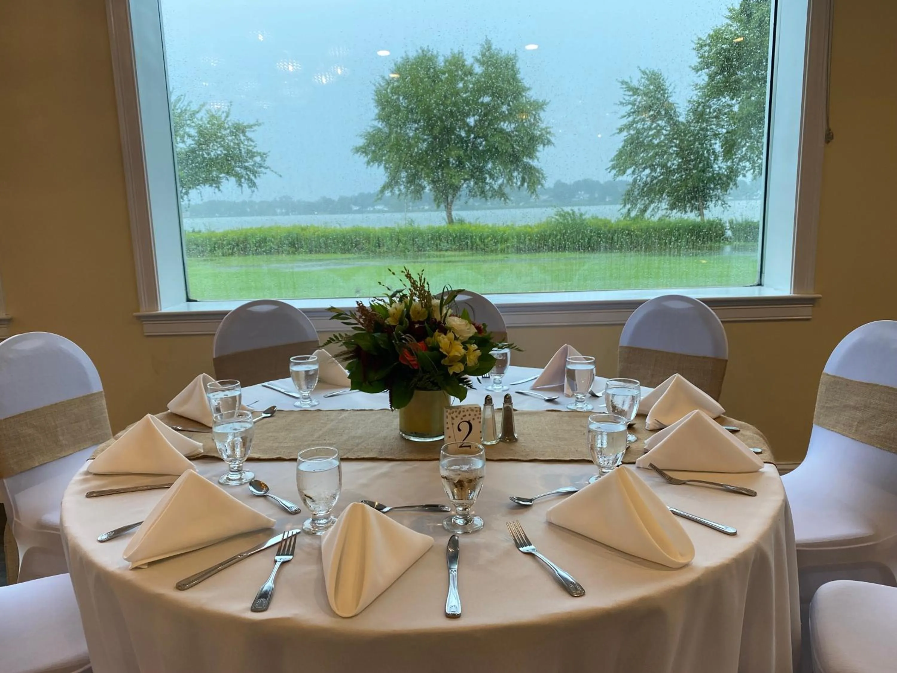 Natural landscape in Lakeside Inn