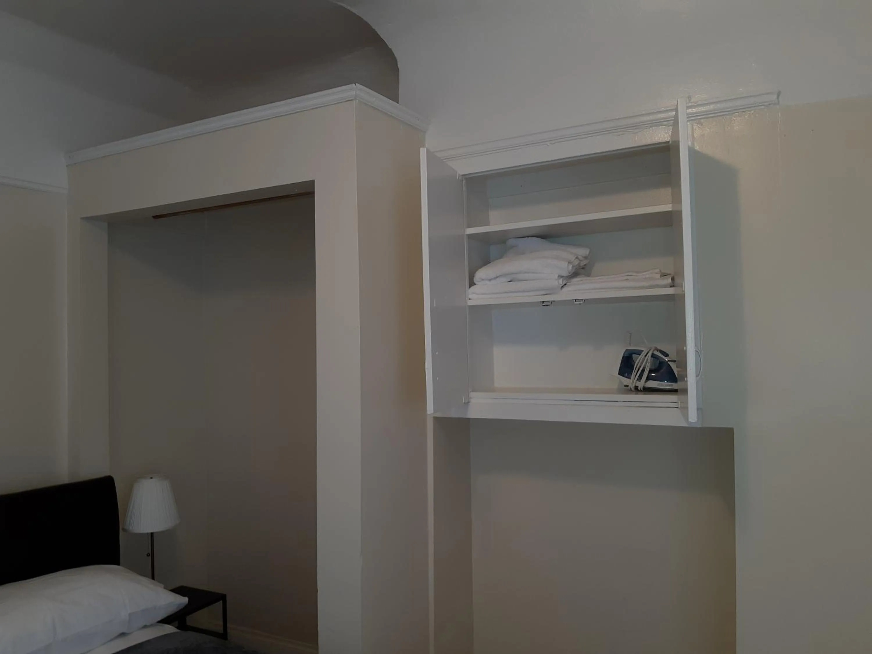 Pads on Pasadena Ave