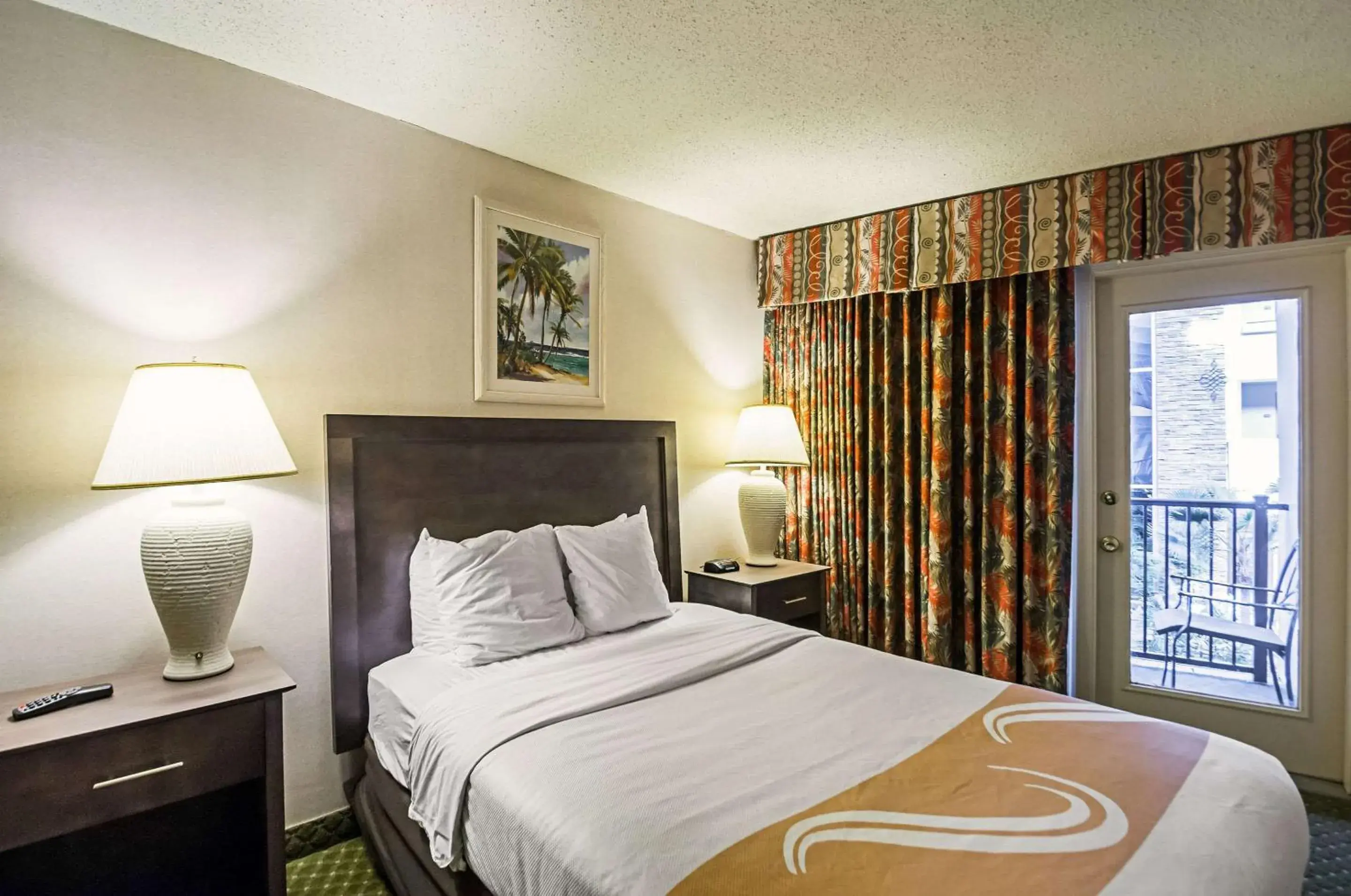 Atrium Exterior 1 Queen (petite room) in Quality Inn Oceanfront Atrium Exterior 1 Queen (petite room) in Quality Inn Oceanfront