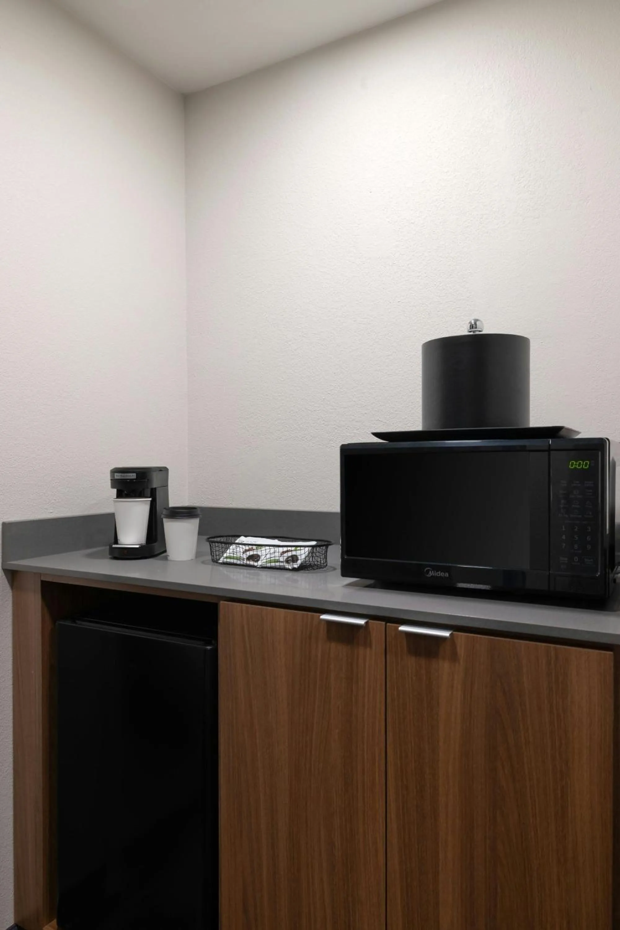 Photo of the whole room in Fairfield by Marriott Inn & Suites Clinton