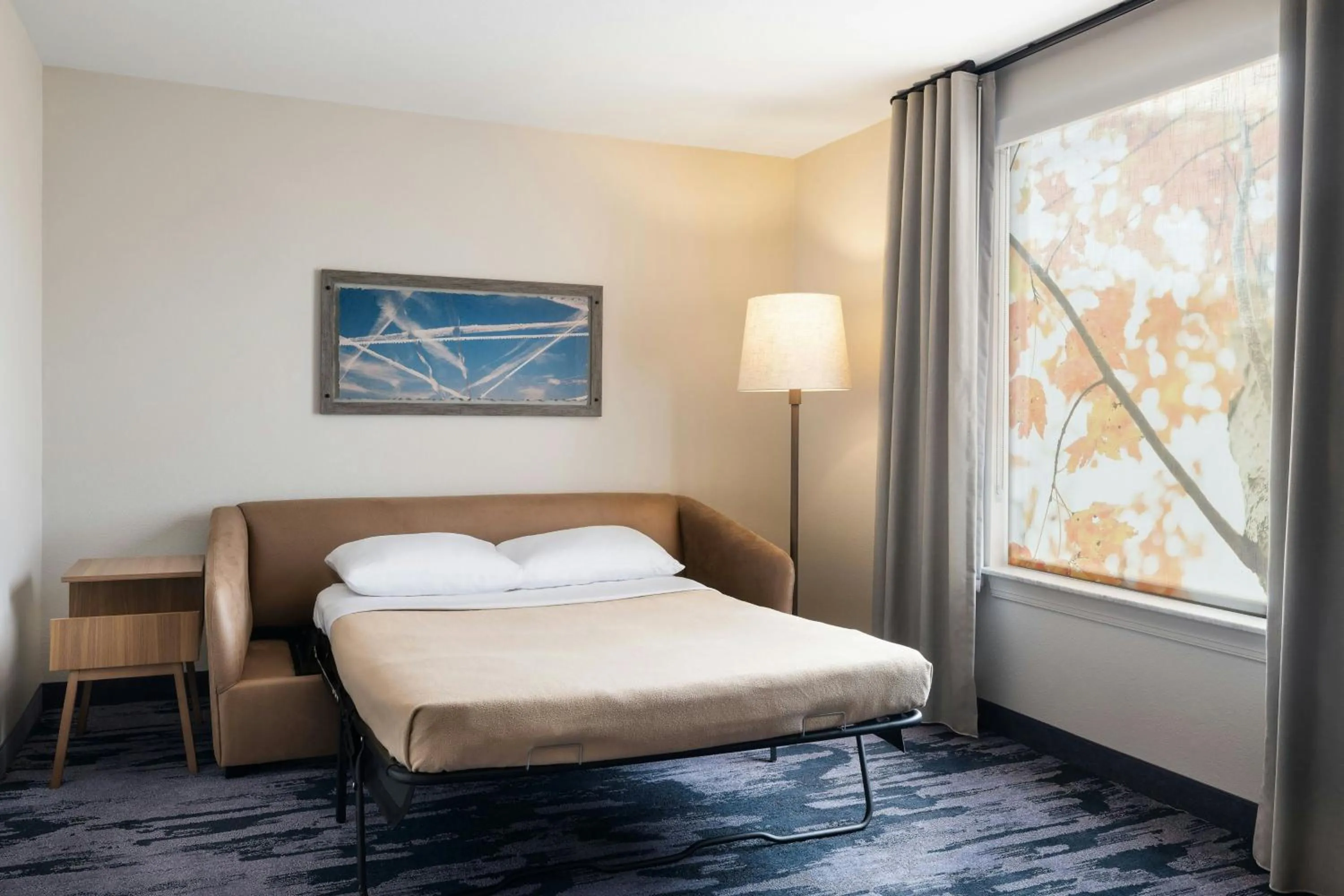 Photo of the whole room, Bed in Fairfield by Marriott Inn & Suites Clinton