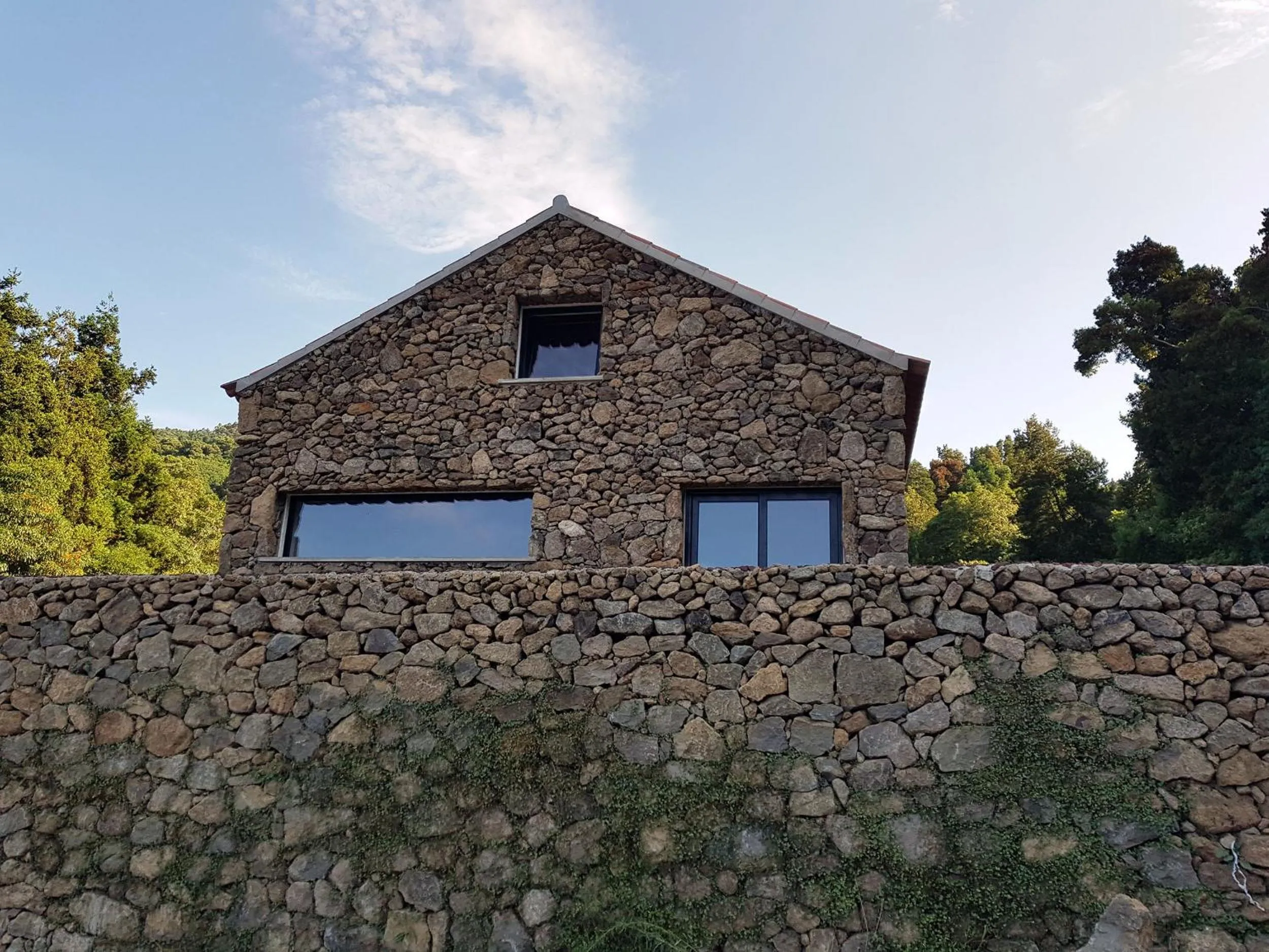 Property building in Caparica Azores Ecolodge