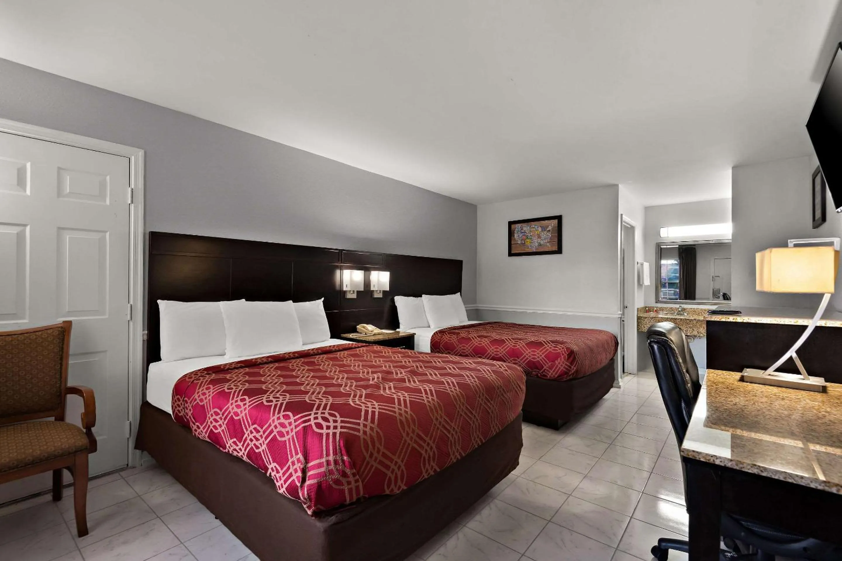 Bedroom, Bed in Econo Lodge Princess Anne