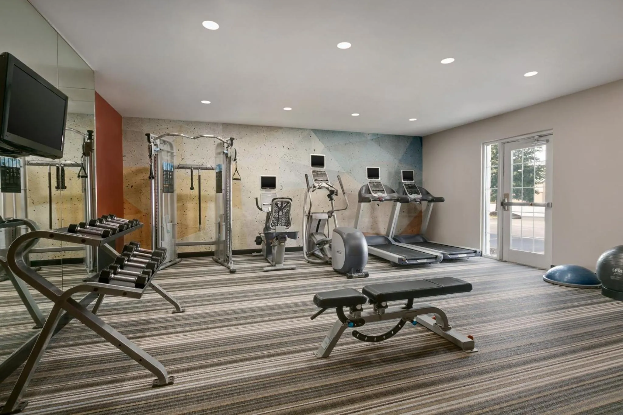 Fitness centre/facilities in Candlewood Suites Frederick by IHG