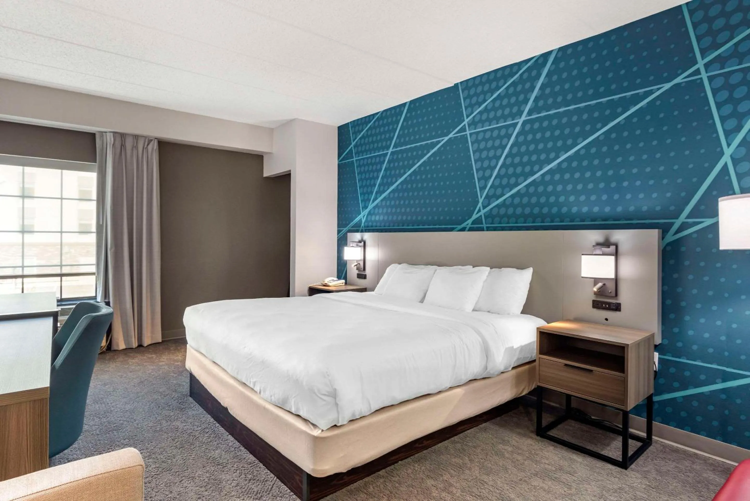 Bedroom, Bed in Comfort Suites Ocean City West