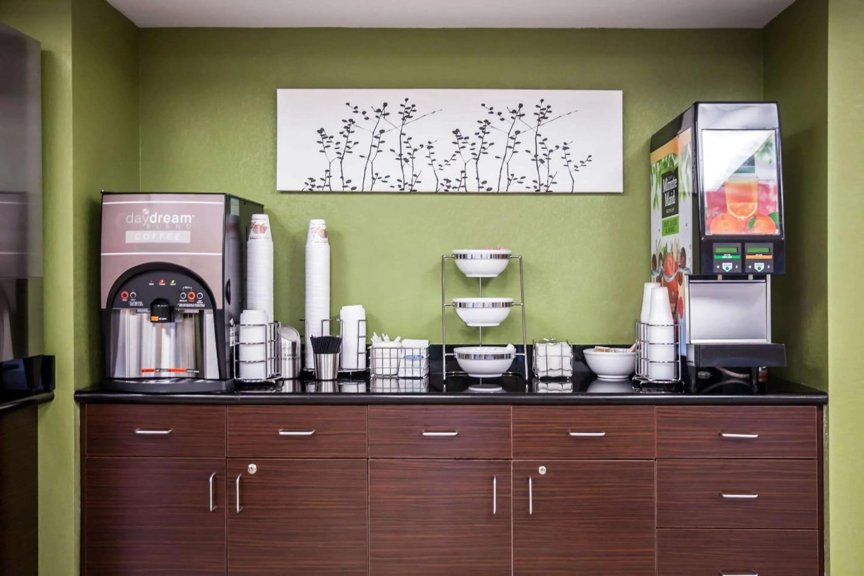 Restaurant/places to eat in Sleep Inn & Suites