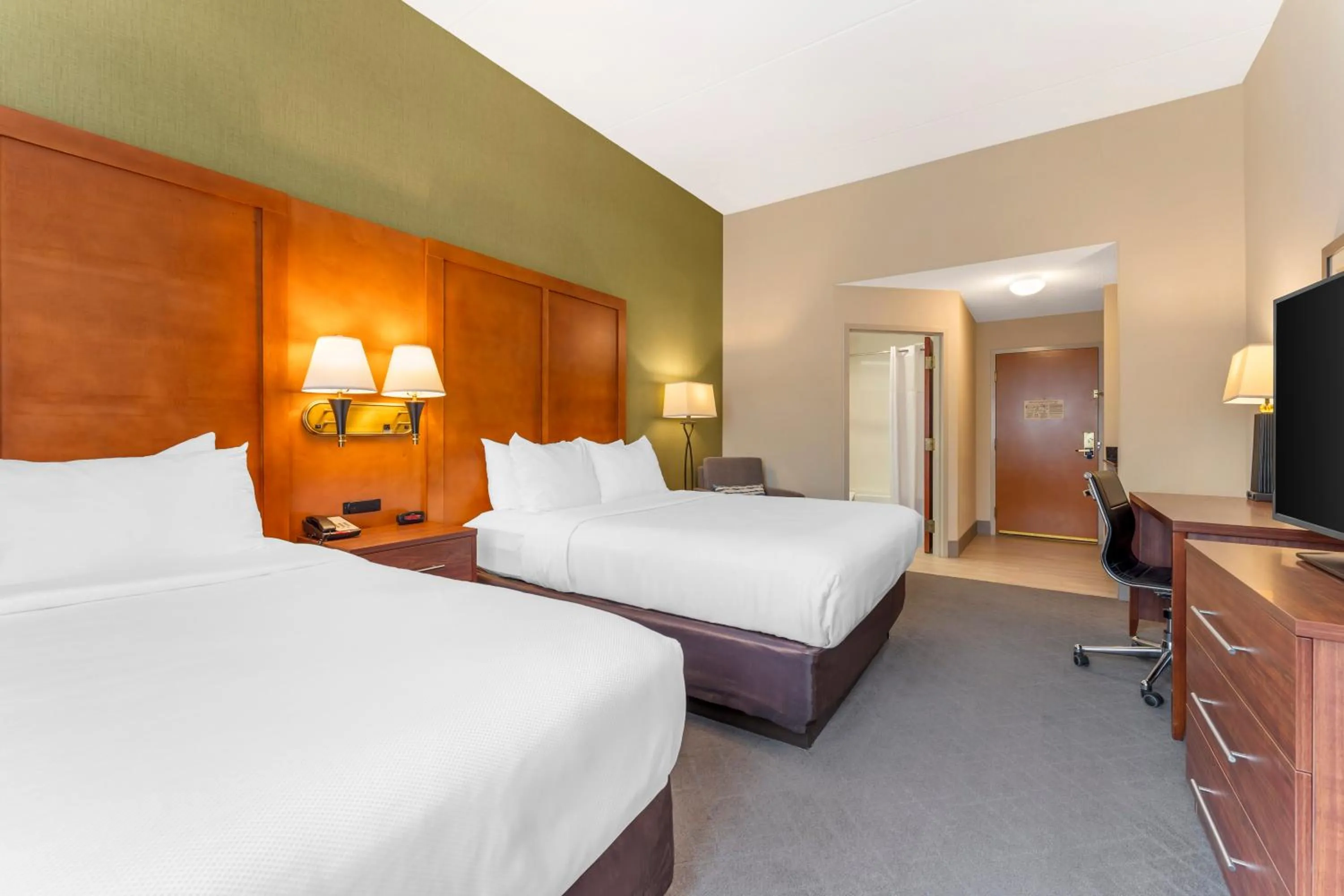 Bedroom, Bed in Comfort Inn & Suites LaVale - Cumberland