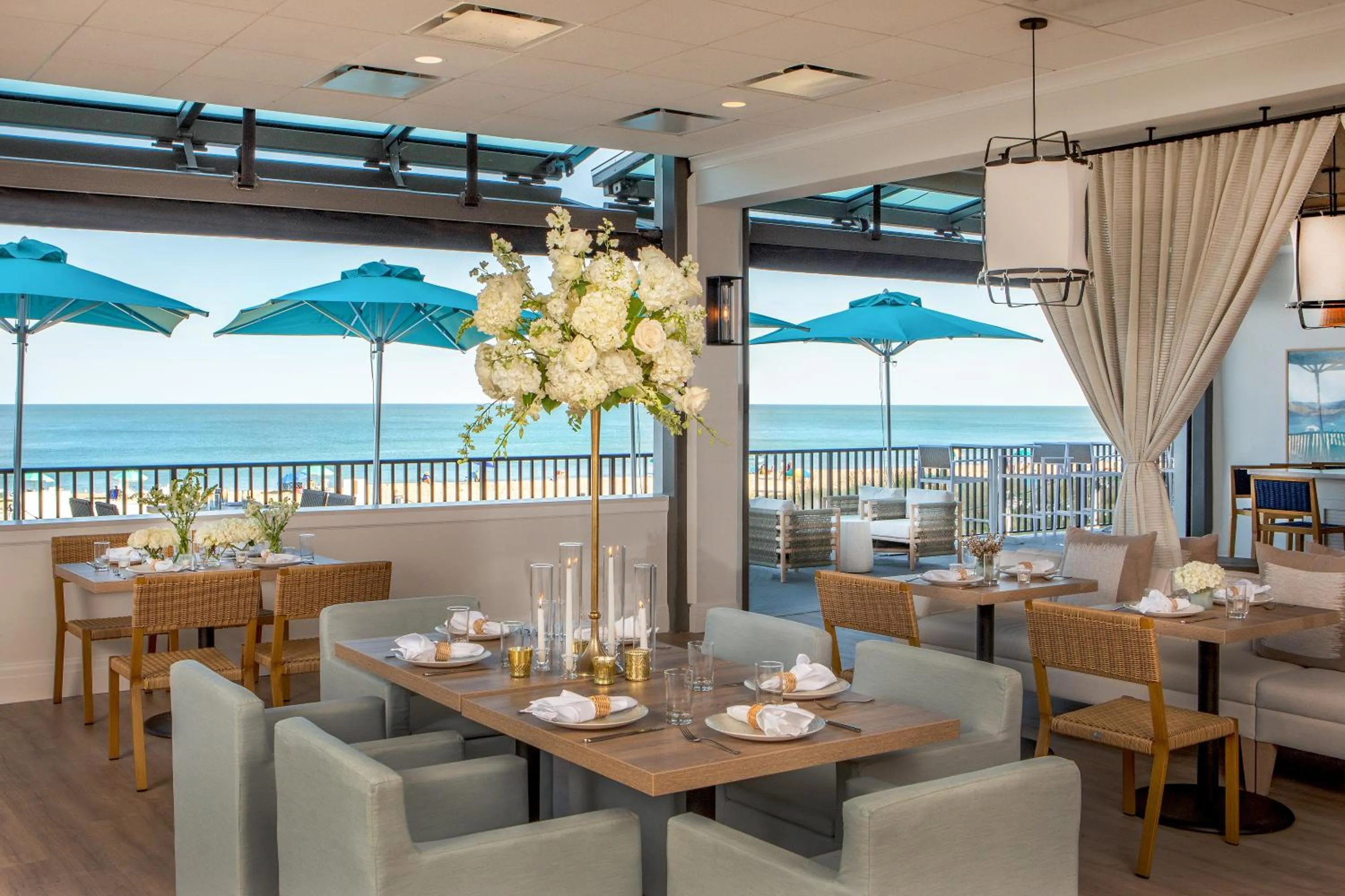 Restaurant/places to eat in Ashore Resort & Beach Club