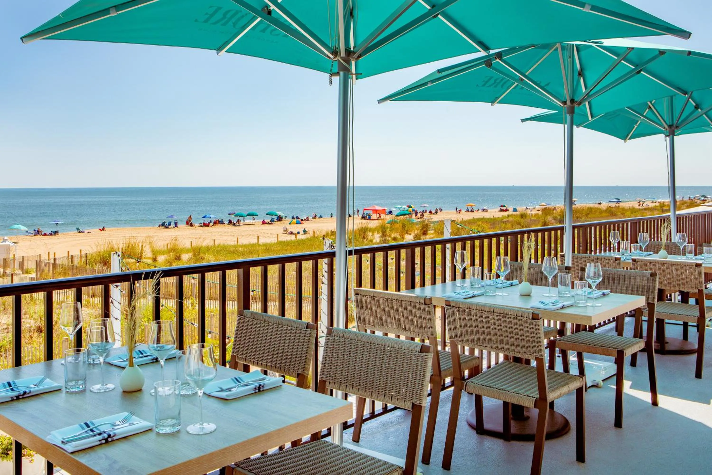 Restaurant/places to eat in Ashore Resort & Beach Club