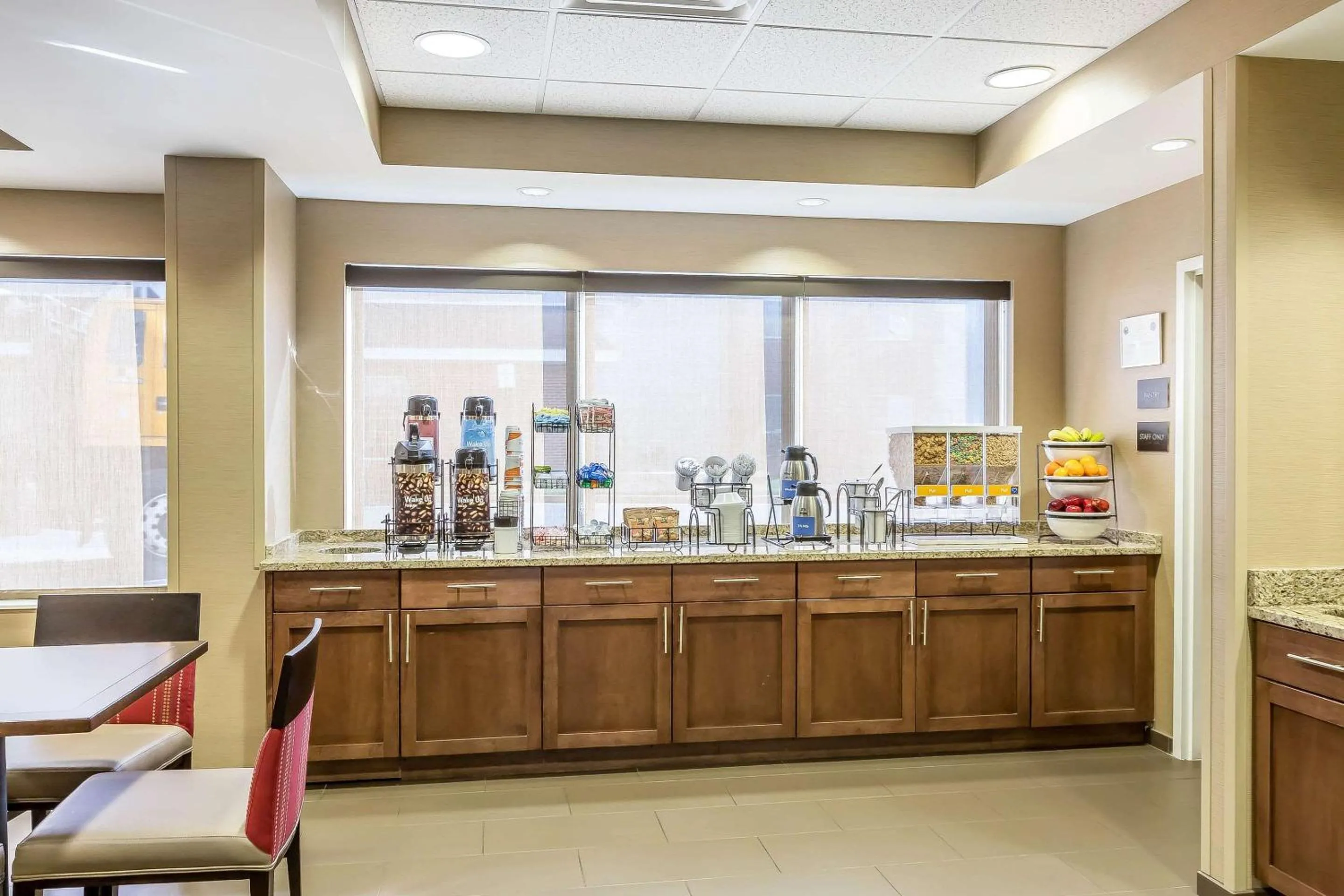 Restaurant/places to eat in Comfort Inn Frederick - Ballenger Creek