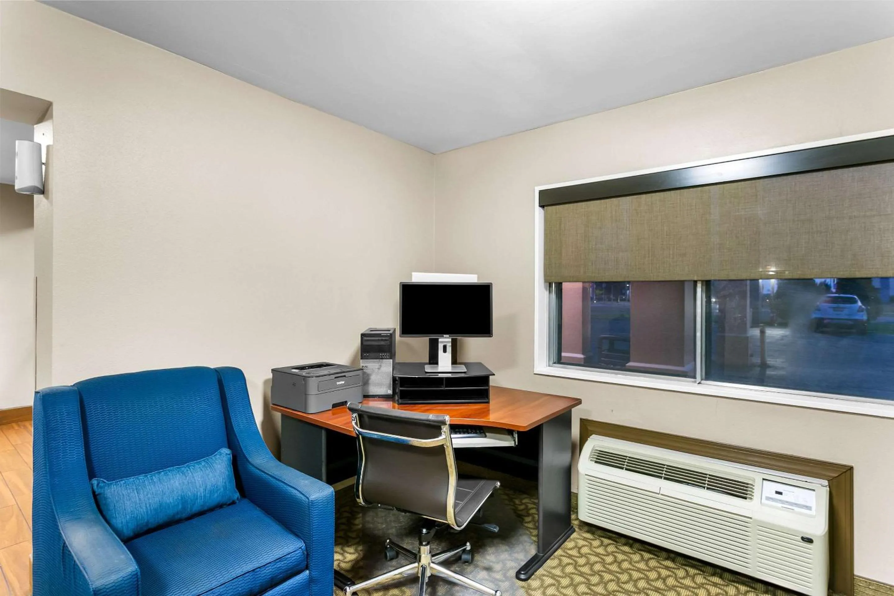 Business facilities in Comfort Inn Red Horse Frederick