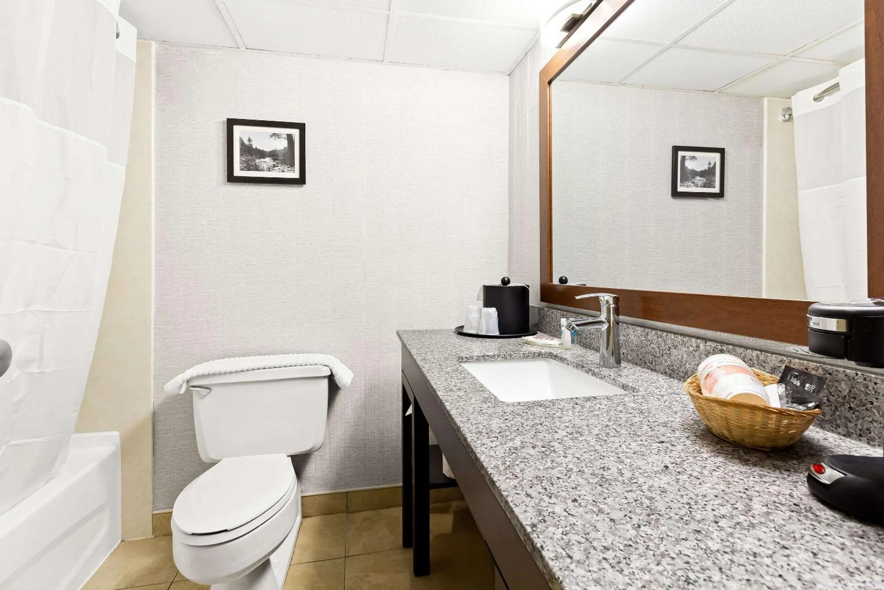 Bathroom in Comfort Inn Grantsville-Deep Creek Lake