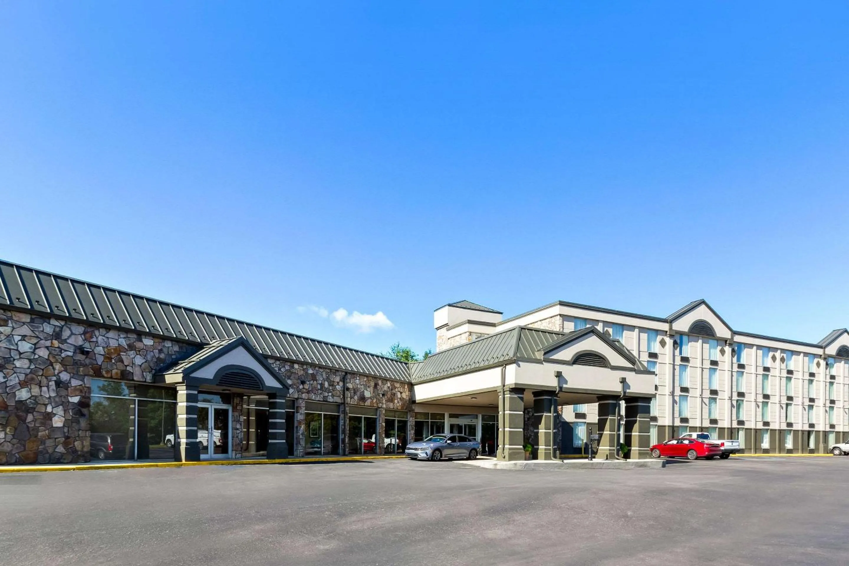 Property building in Comfort Inn Grantsville-Deep Creek Lake