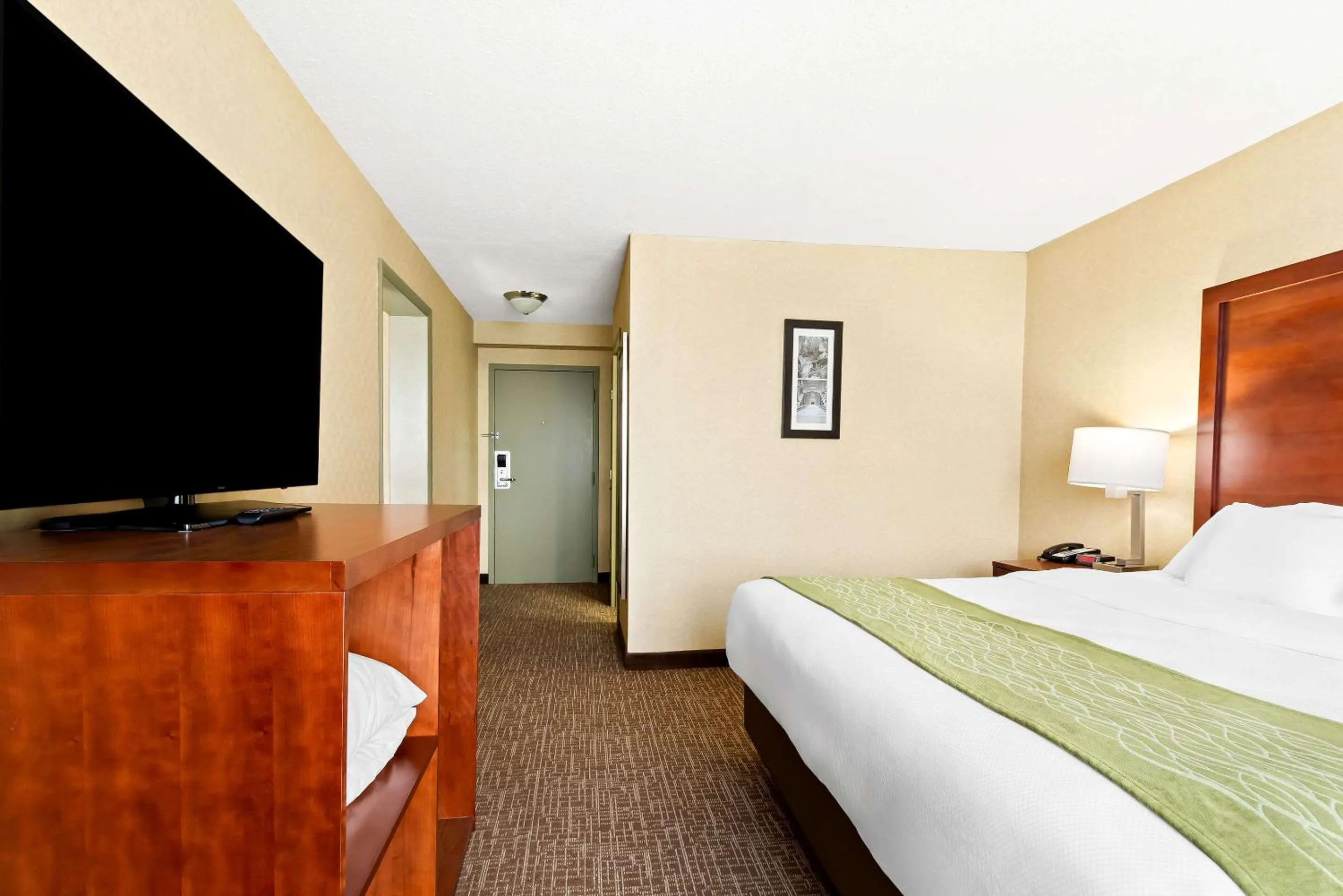 Bedroom, Bed in Comfort Inn Grantsville-Deep Creek Lake