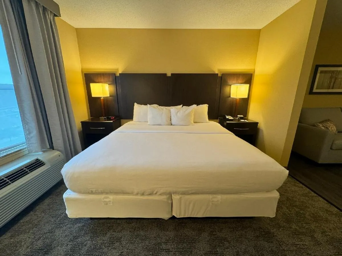 Bed in Comfort Inn & Suites Lexington Park near Pax River