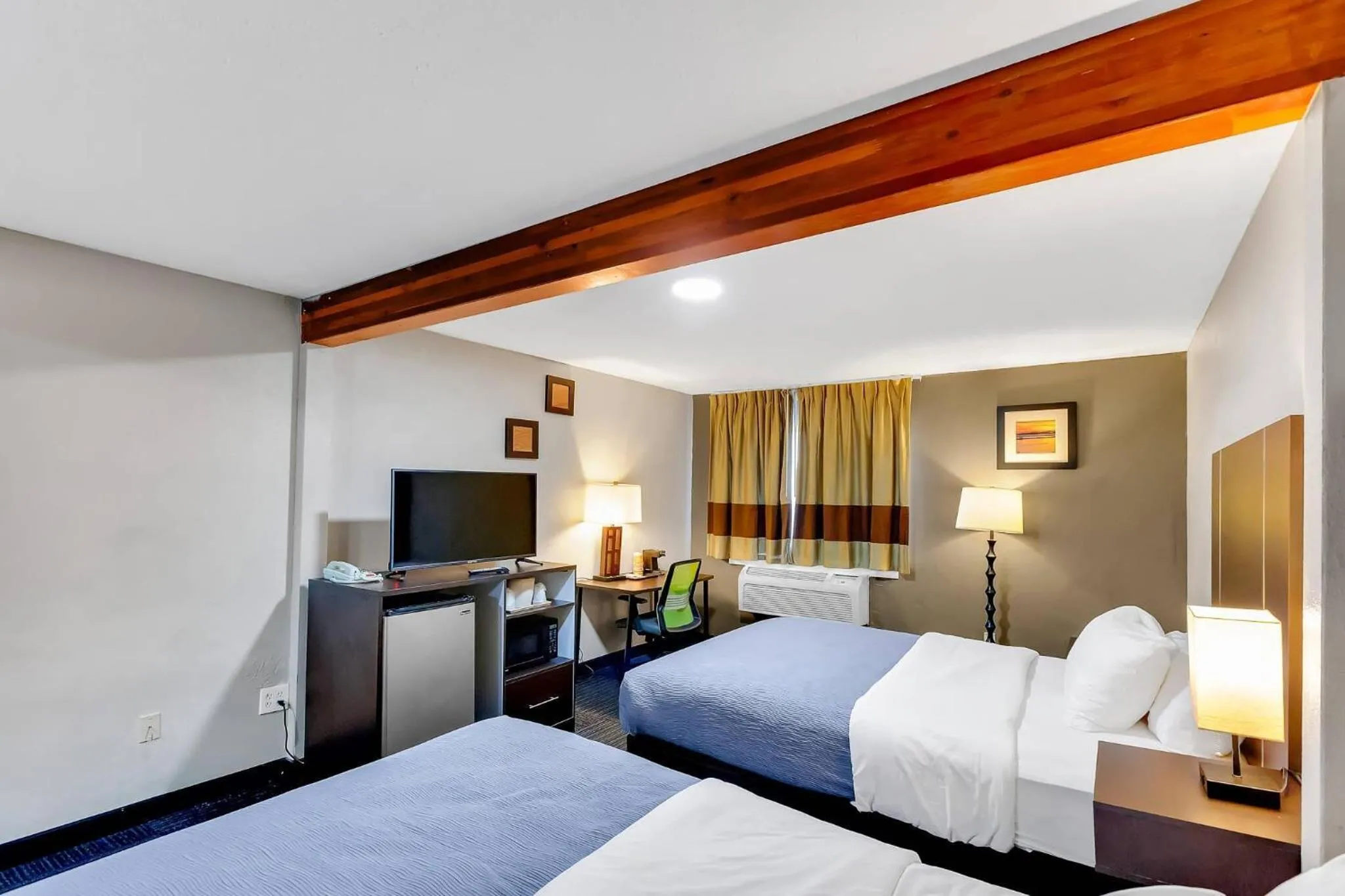 Bedroom, Bed in Quality Inn Salisbury North