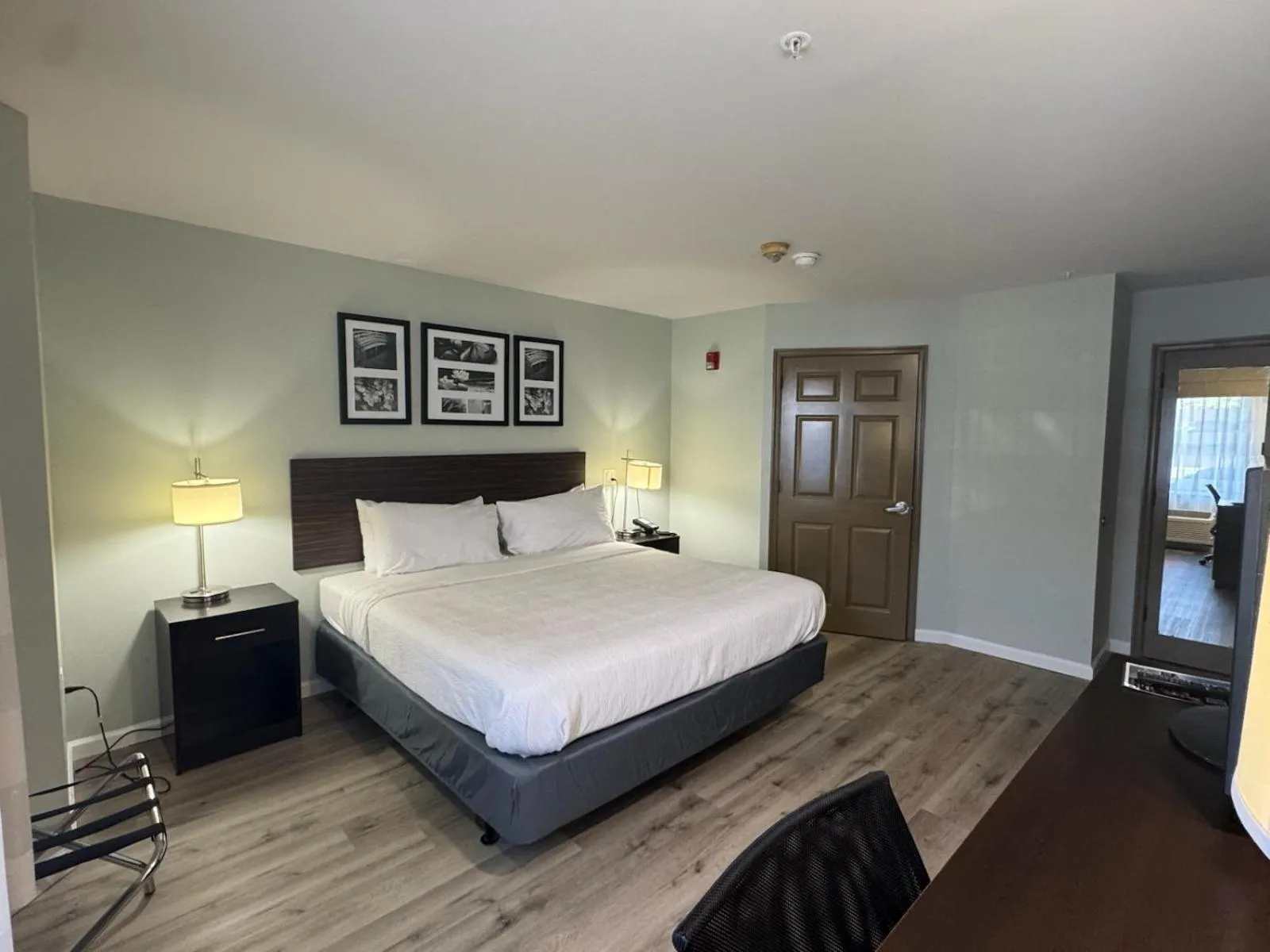 Bed in Wingate by Wyndham Bel Air I-95 Exit 77A - APG Area