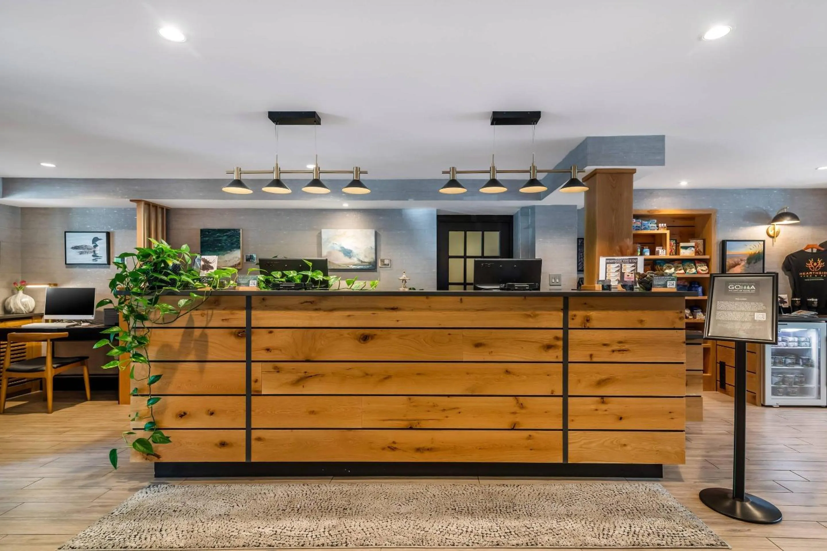 Lobby or reception in Maine Evergreen Hotel, an Ascend Collection Hotel