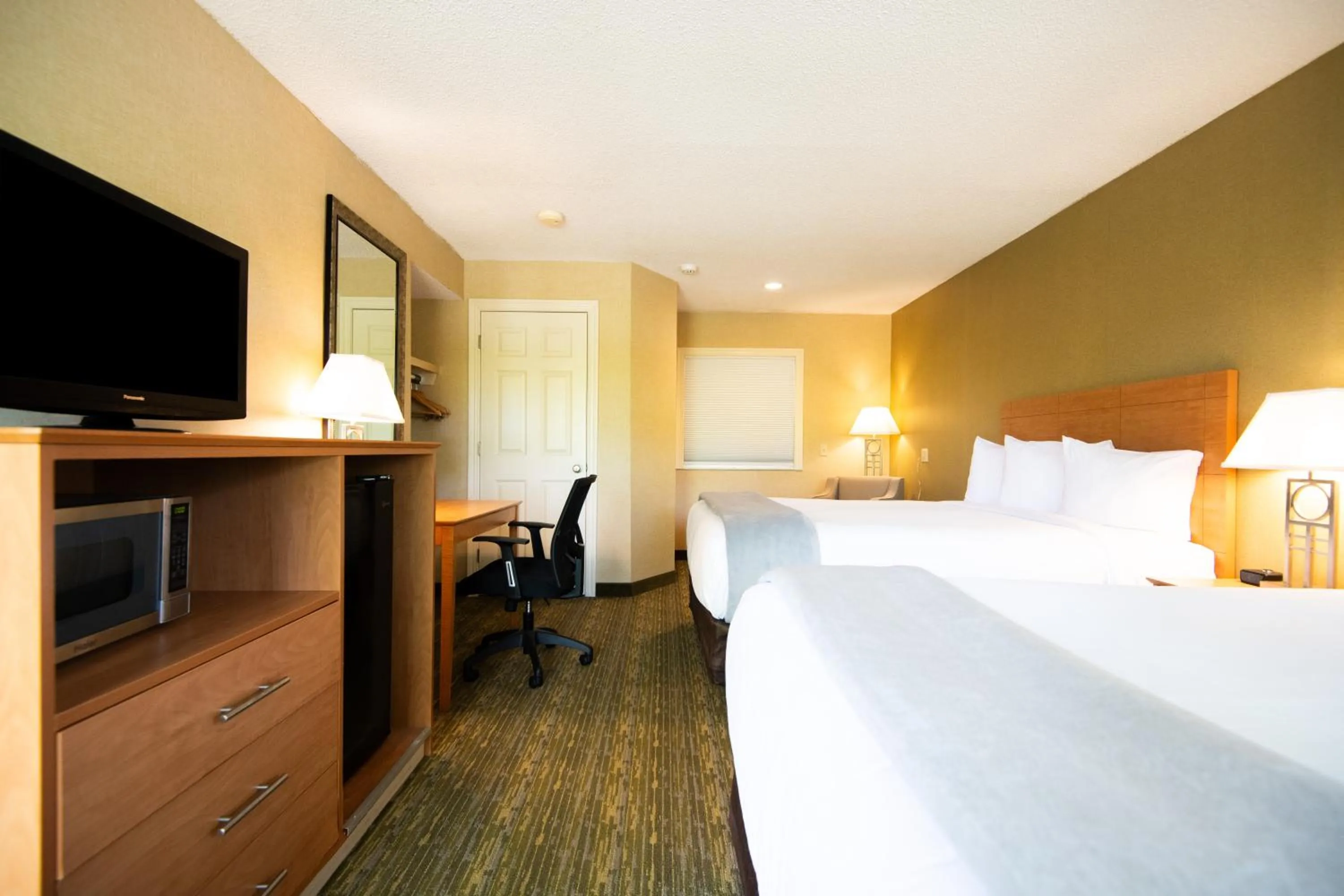 Photo of the whole room, Bed in Seasider Motel