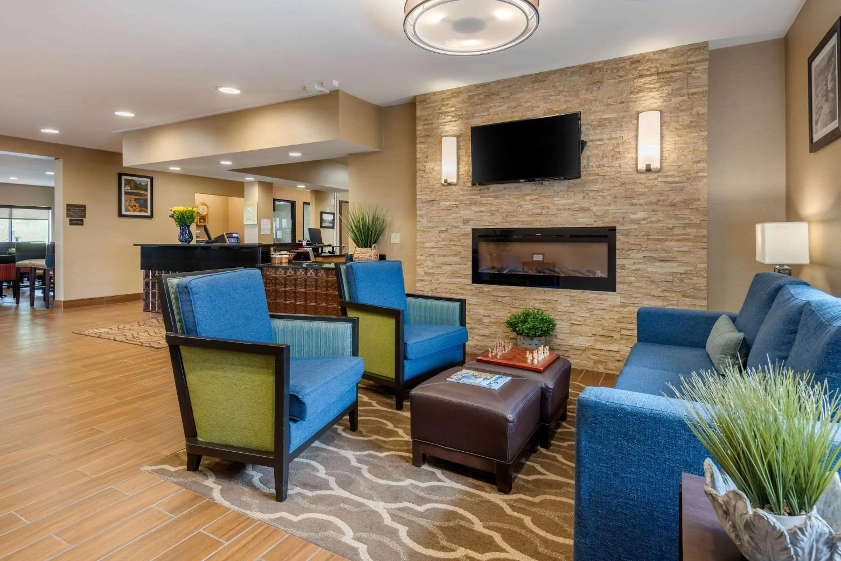 Lobby or reception in Comfort Inn Ellsworth - Bar Harbor