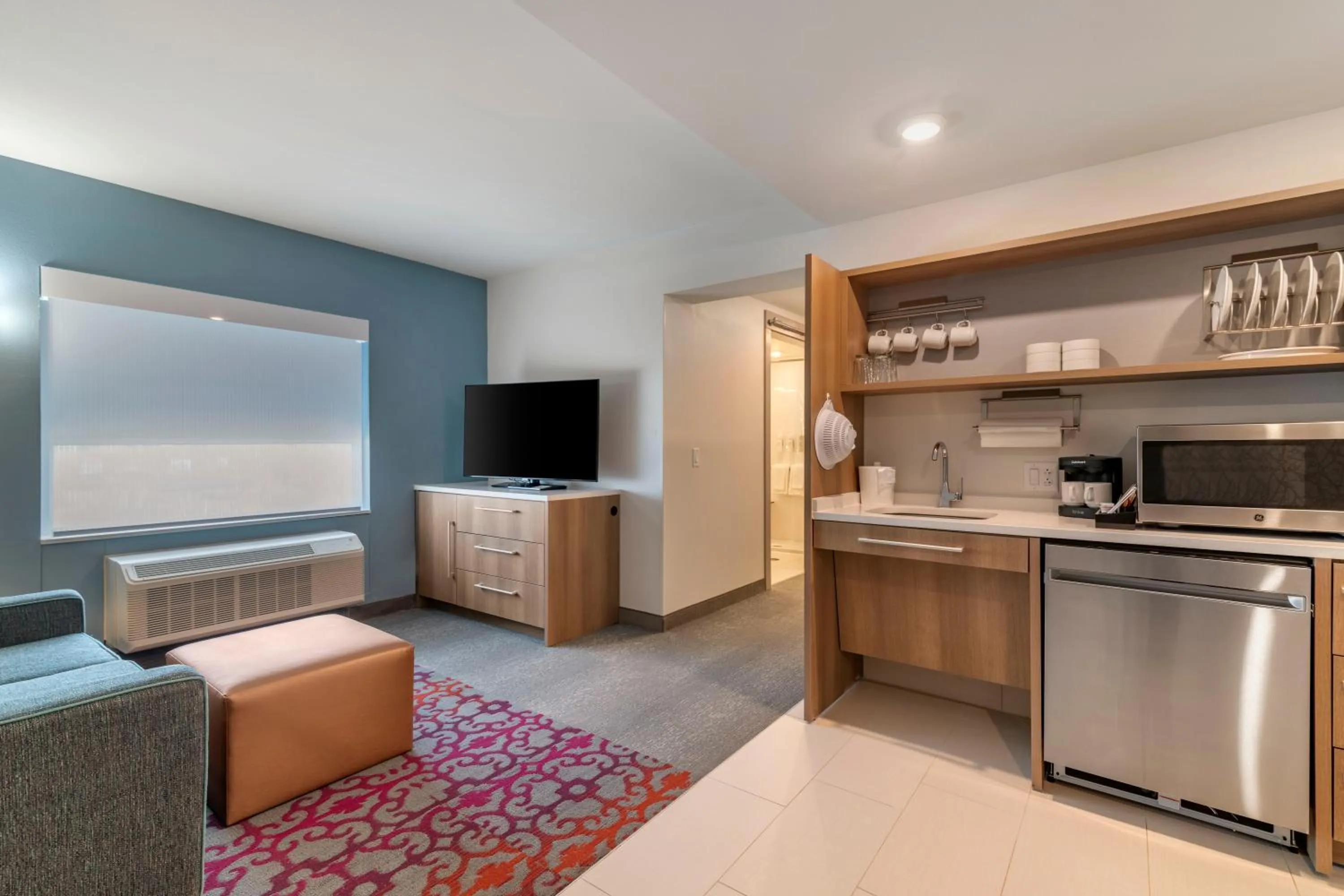 Kitchen or kitchenette in Home2 Suites by Hilton Bangor
