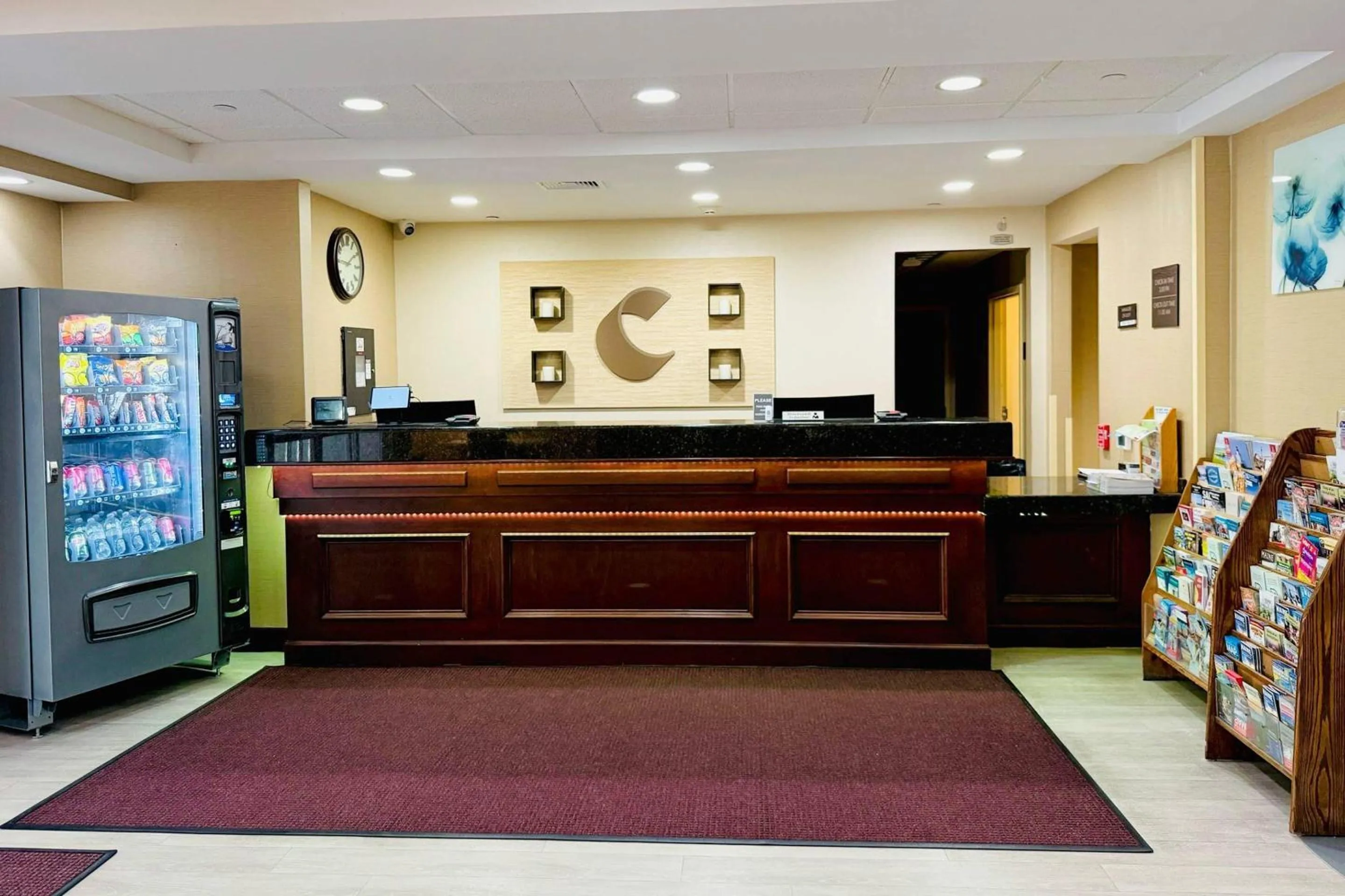 Lobby or reception in Comfort Inn & Suites Scarborough-Portland