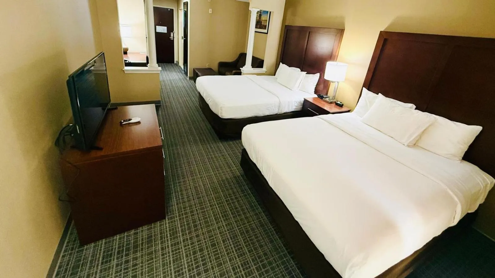 Bed in Comfort Inn & Suites Scarborough-Portland