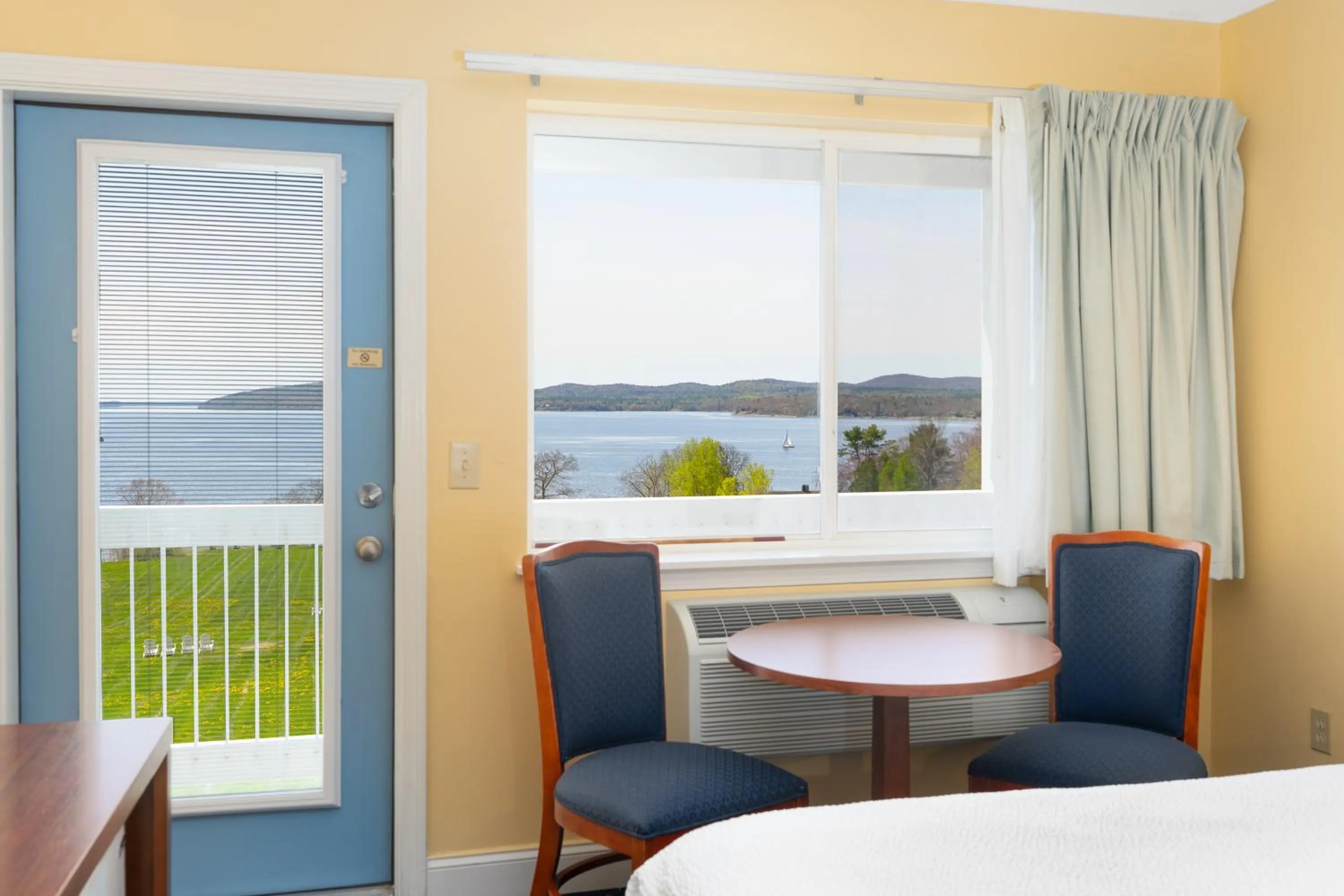 Bedroom in Fireside Inn, Ocean's Edge